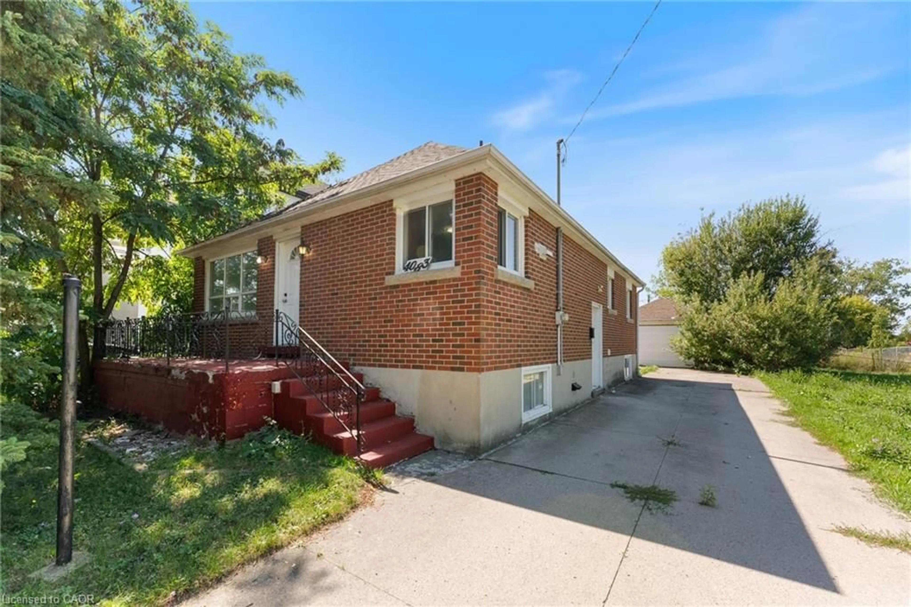 Home with brick exterior material, street for 4083 Acheson Ave, Niagara Falls Ontario L2E 3L8