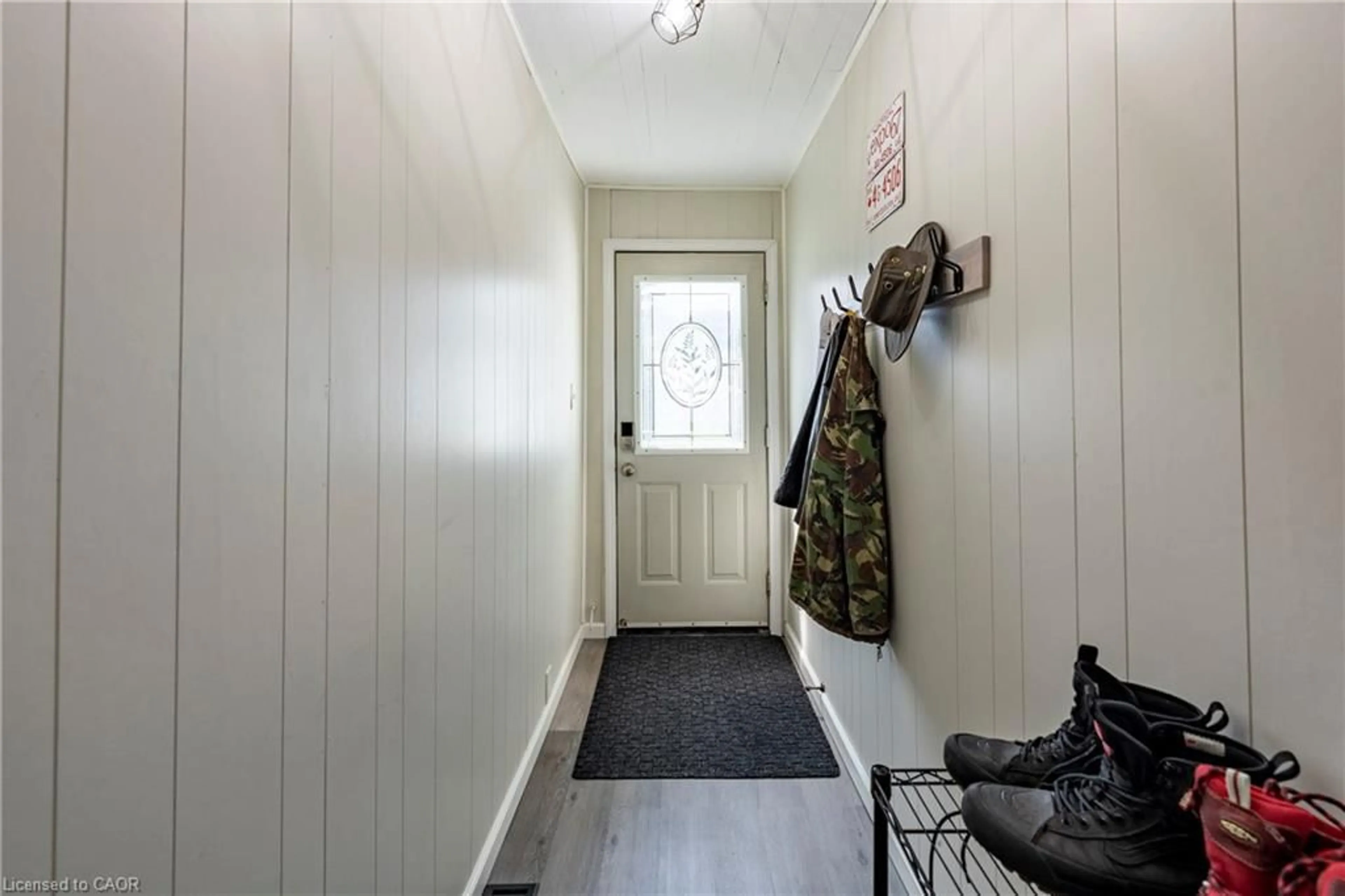 Indoor entryway for 83 Winston Blvd, Cambridge Ontario N3C 1L5