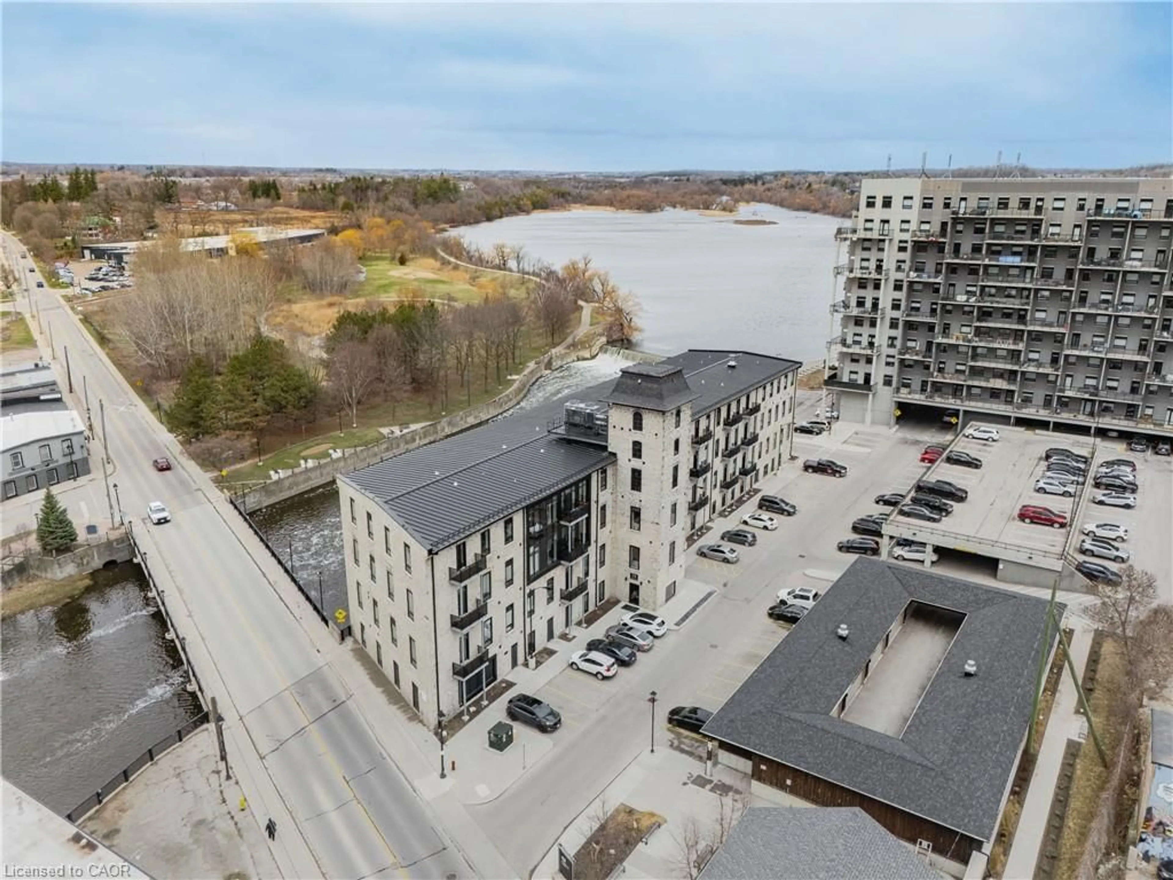 A pic from outside/outdoor area/front of a property/back of a property/a pic from drone, water/lake/river/ocean view for 19 Guelph Ave #207, Cambridge Ontario N3C 1A2