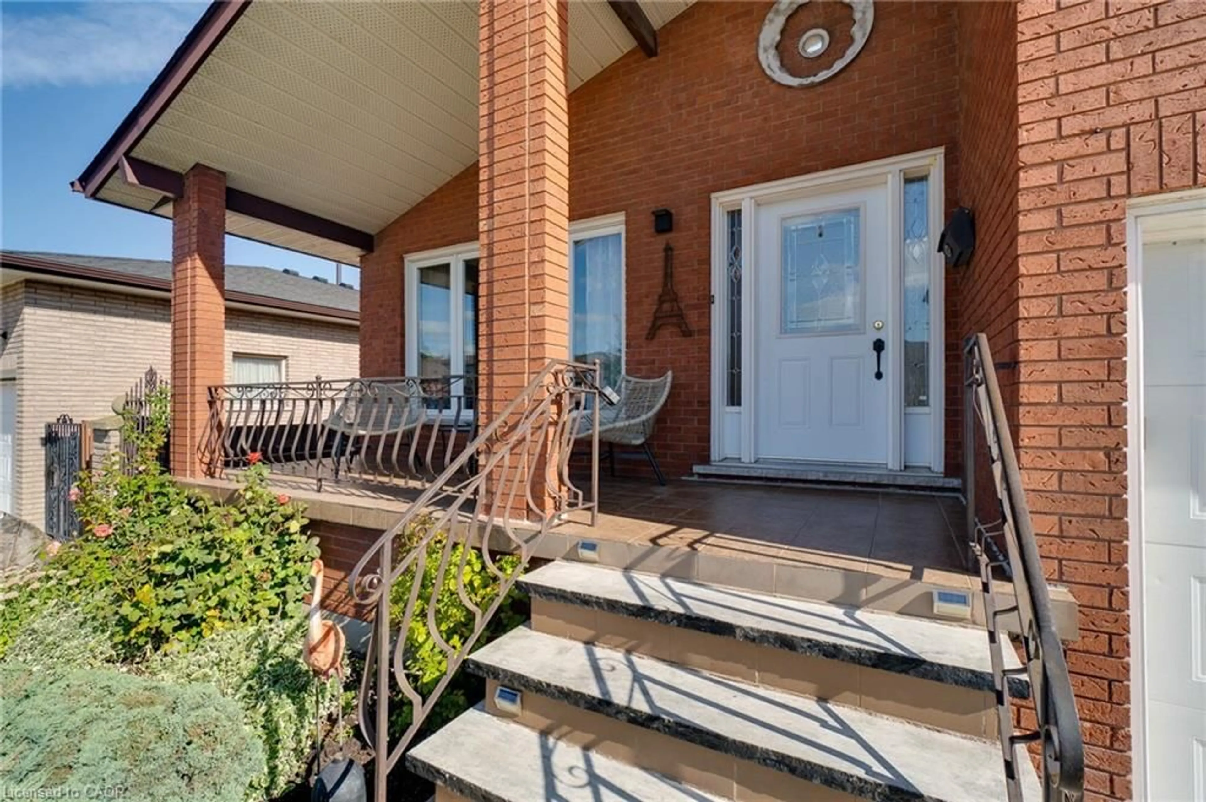 Unknown for 18 Pavarotti Crt, Hamilton Ontario L8G 4P8