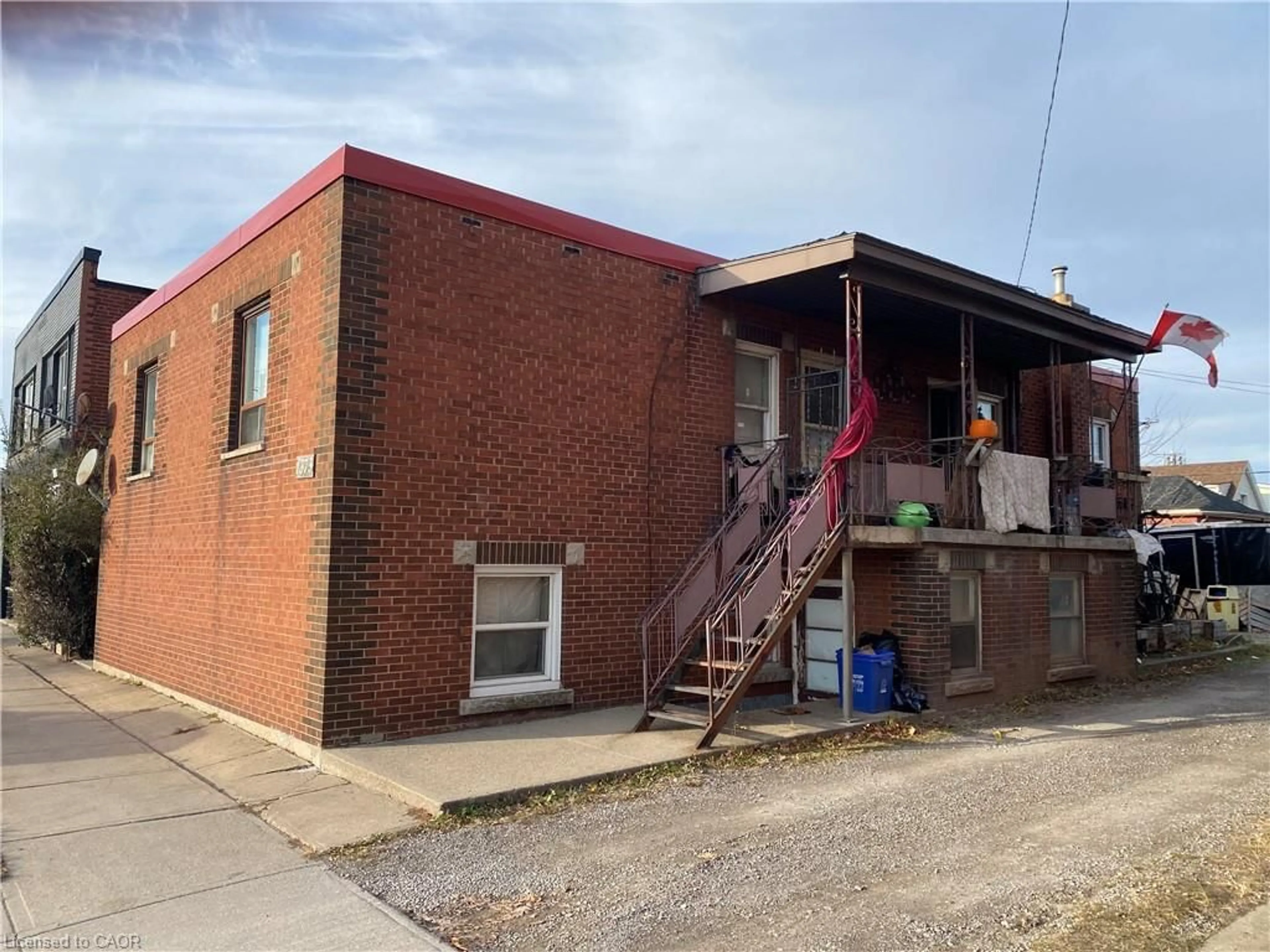 Home with brick exterior material, building for 1373 Barton St, Hamilton Ontario L8H 2W4