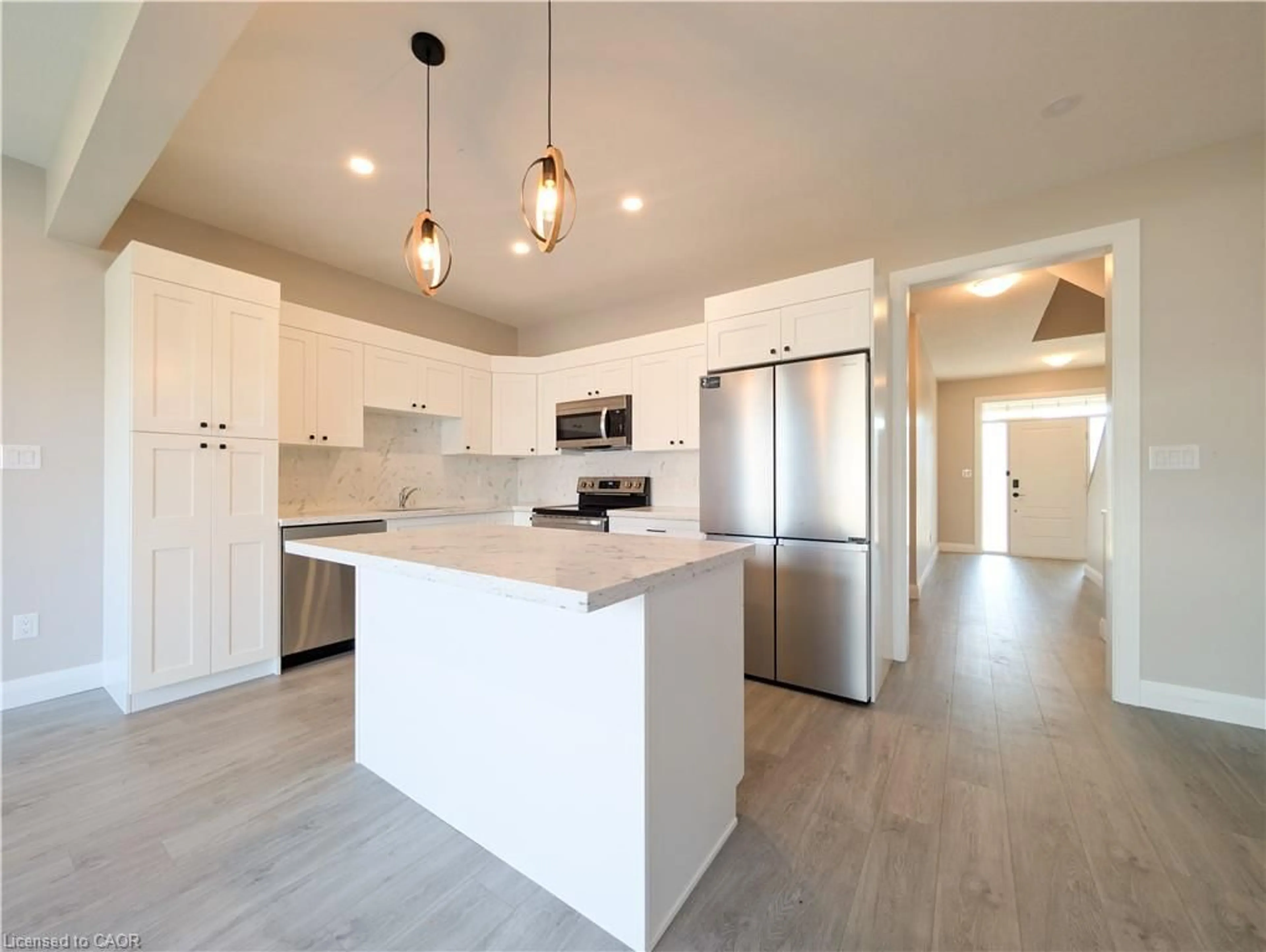Open concept kitchen, unknown for 54 Lark St, Tillsonburg Ontario N4G 0K8