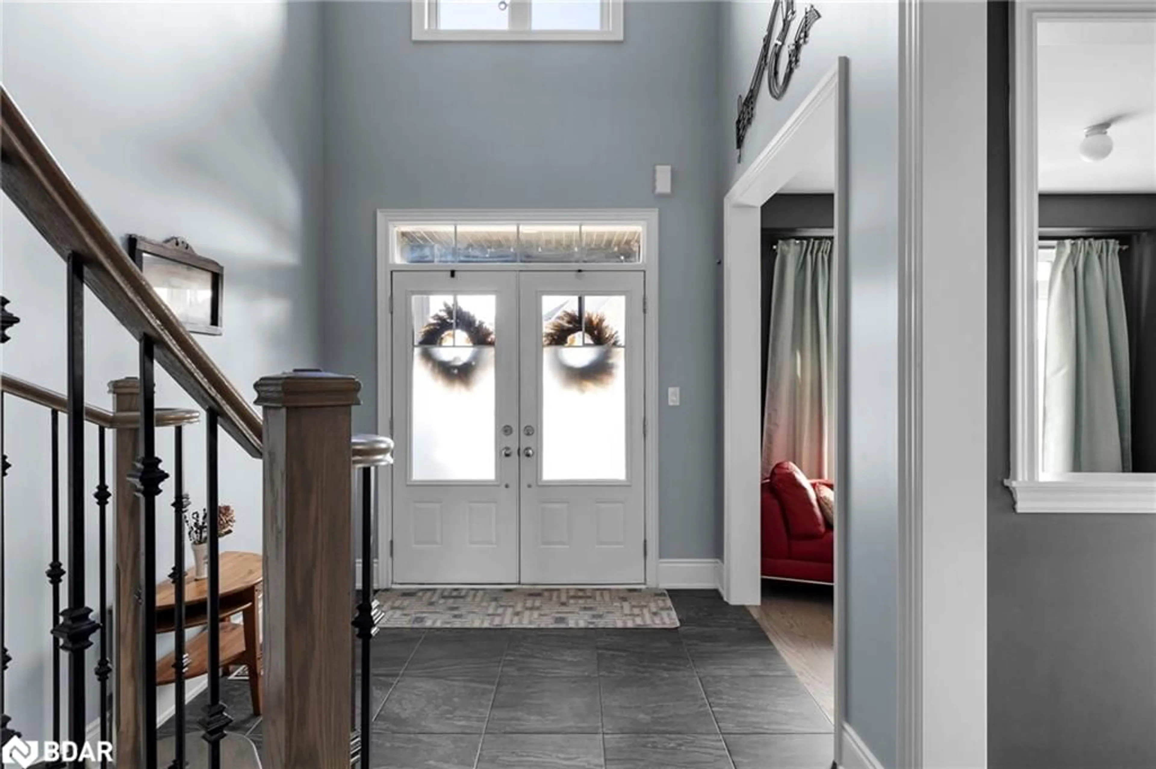 Indoor entryway for 3032 Monarch Drive Dr, Orillia Ontario L3V 8K3