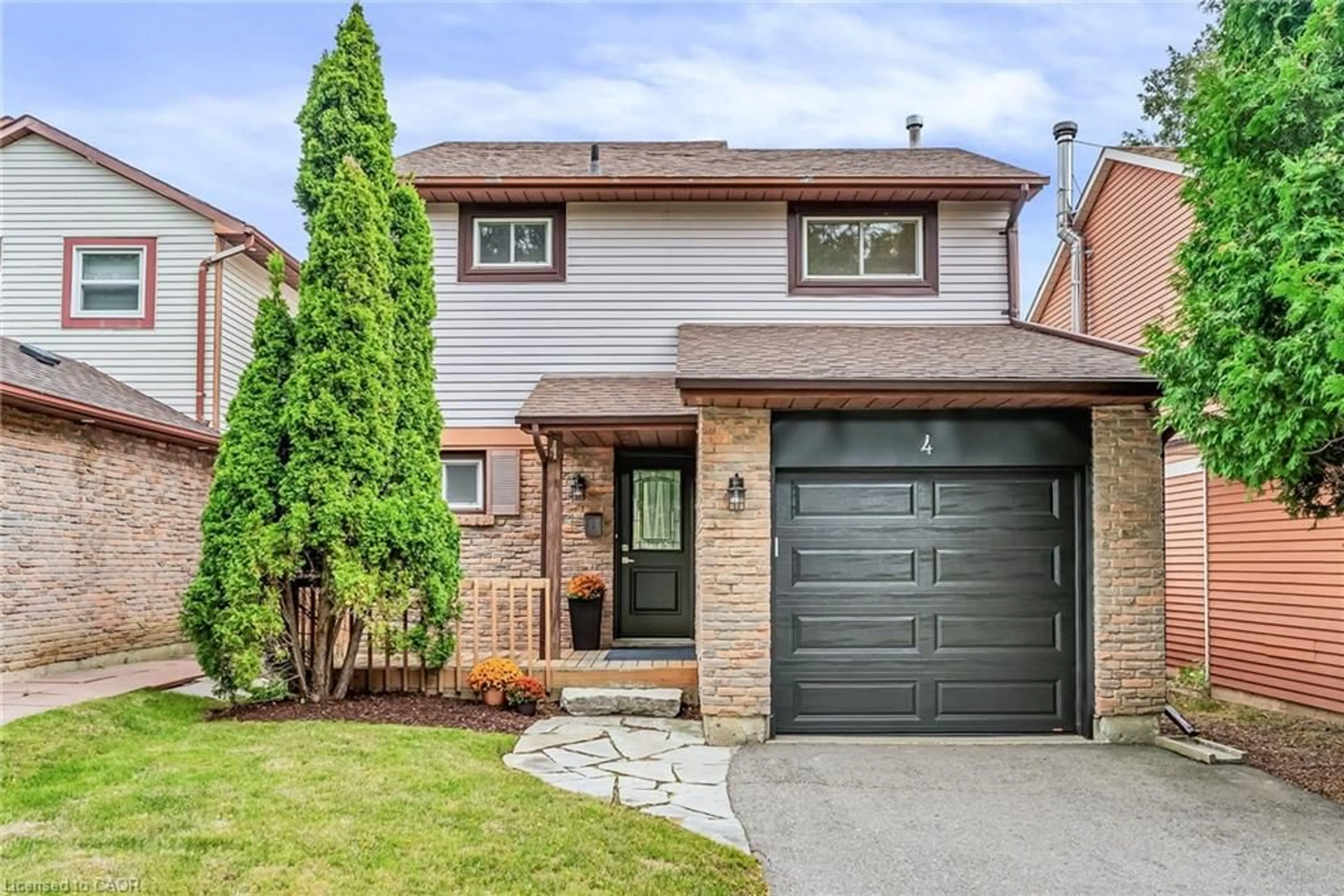 Home with brick exterior material, street for 4 Wesmorland Ave, Peel Ontario L6Z 1E7
