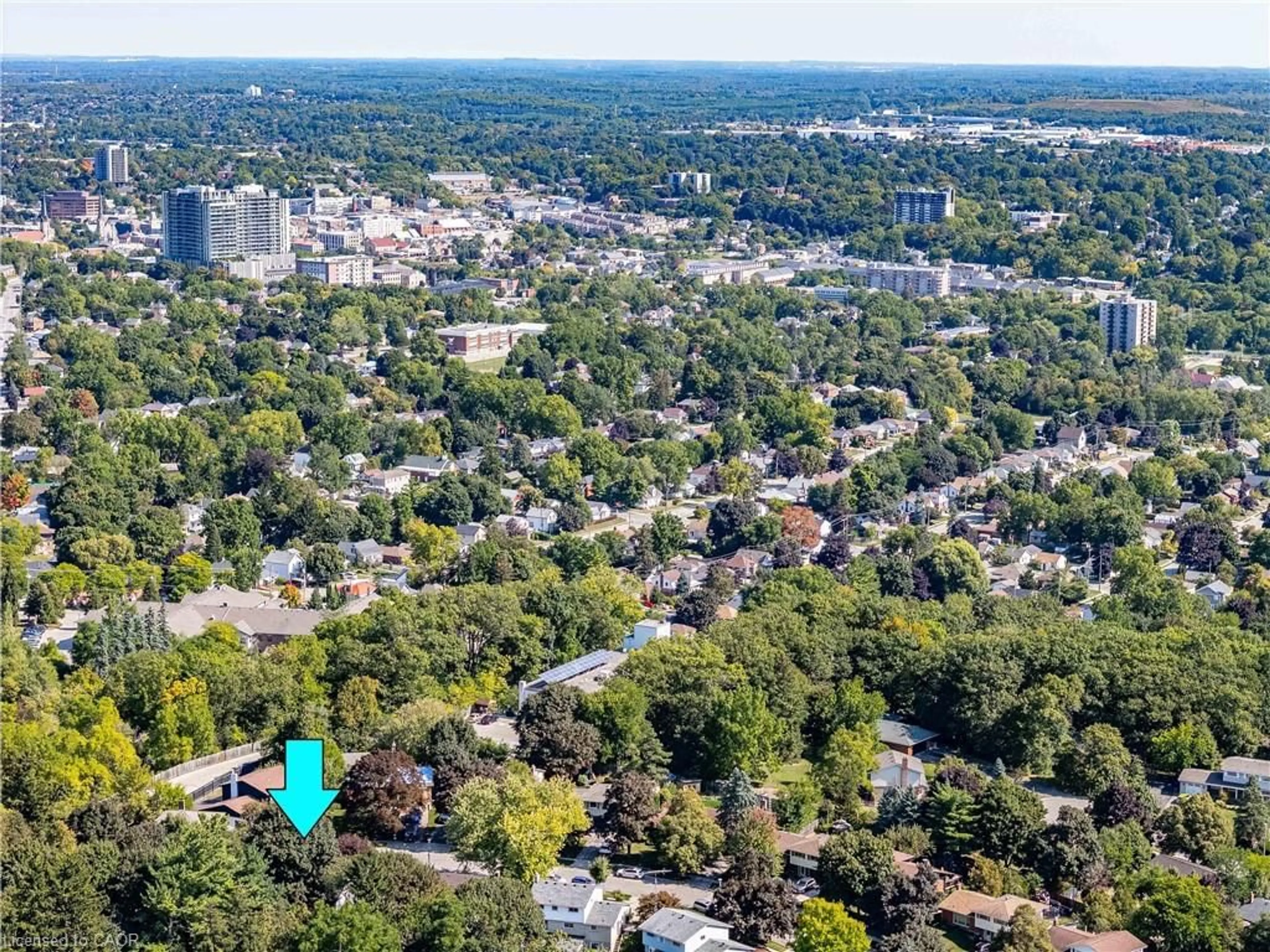 A pic from outside/outdoor area/front of a property/back of a property/a pic from drone, city buildings view from balcony for 20 Crestwood Dr, Cambridge Ontario N1S 3N9