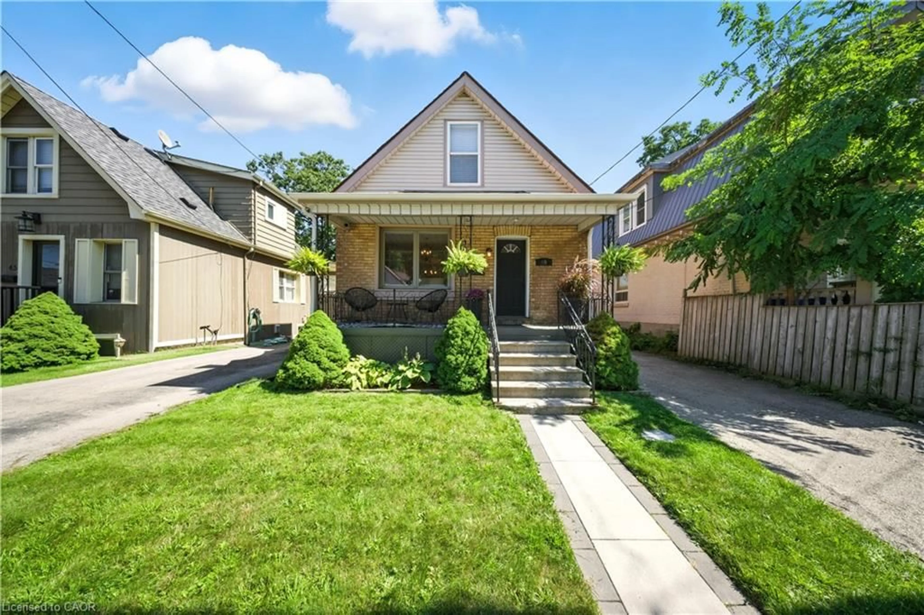 Home with brick exterior material, street for 49 East 31st St, Hamilton Ontario L8V 3N8