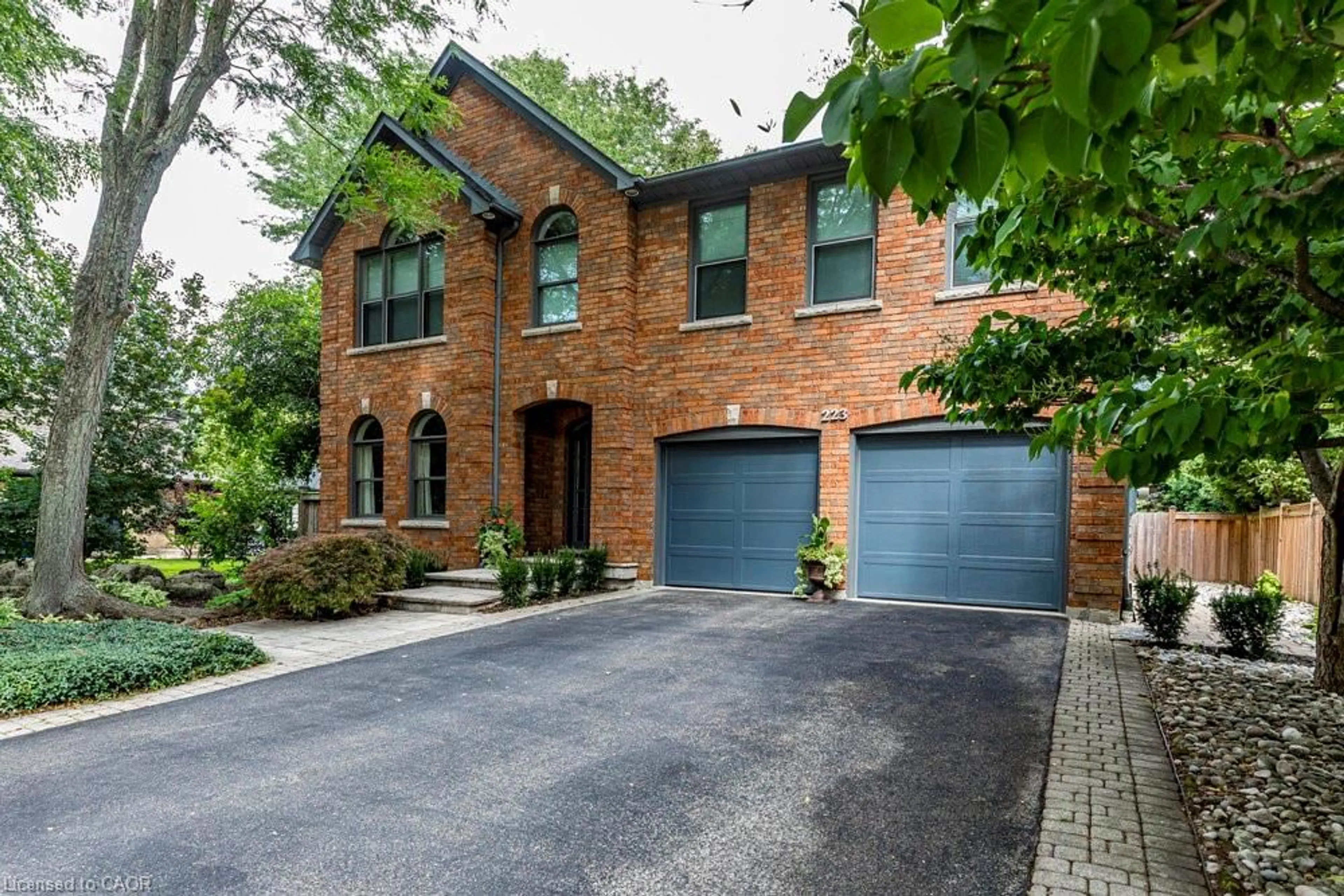 Home with brick exterior material, street for 223 Briar Hill Cres, Ancaster Ontario L9G 3M9