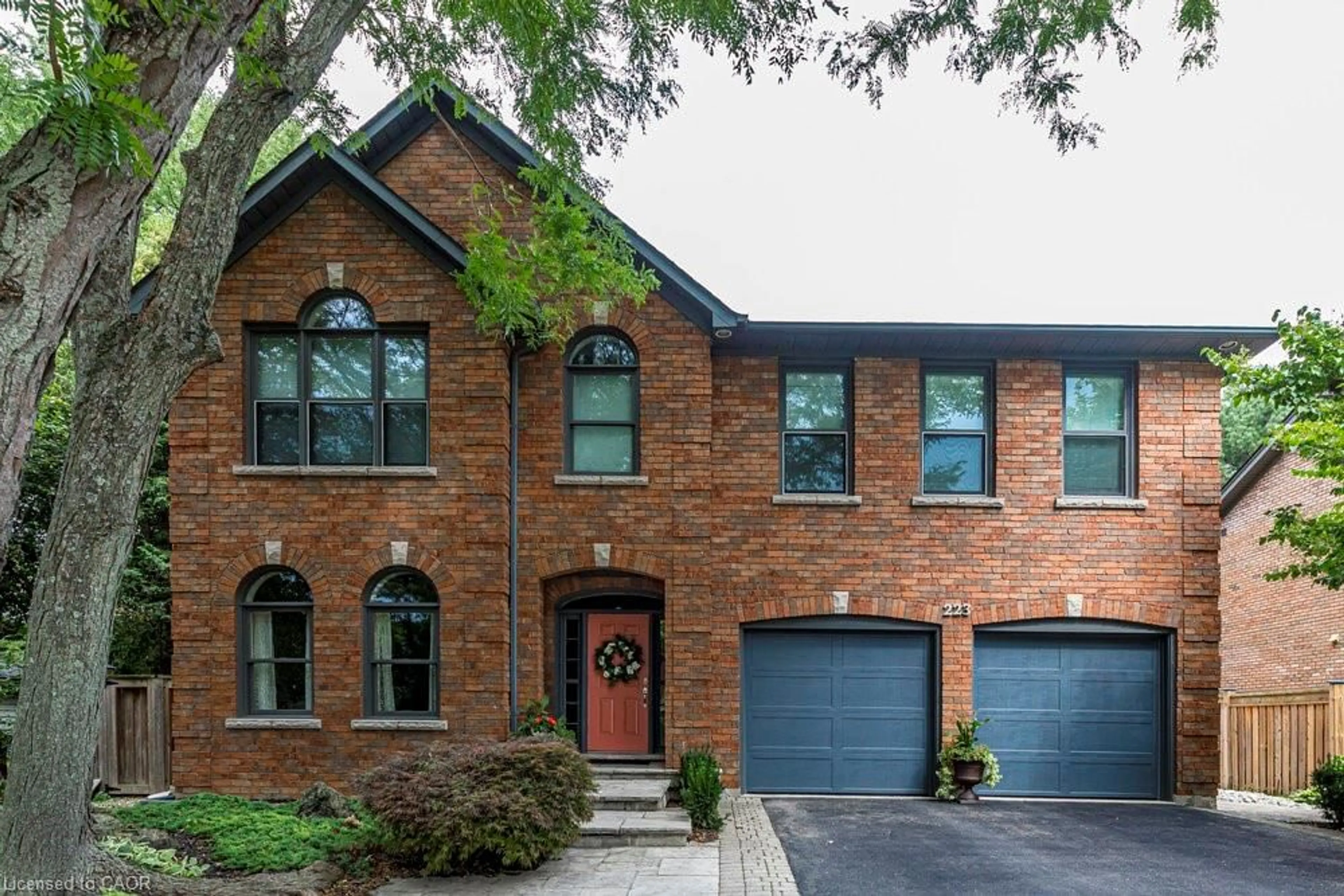 Home with brick exterior material, street for 223 Briar Hill Cres, Ancaster Ontario L9G 3M9