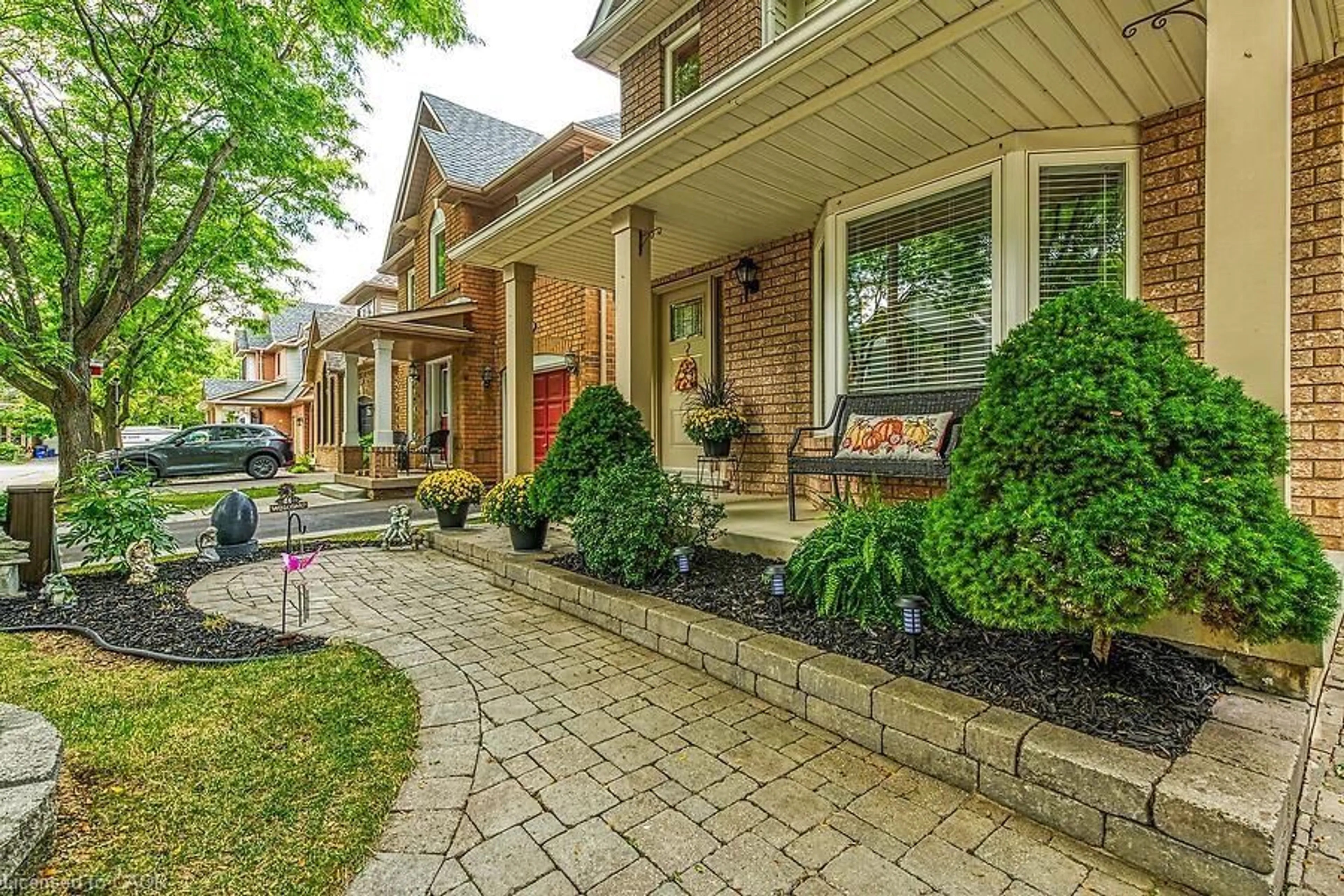 Home with brick exterior material, street for 5181 Wood Cres, Burlington Ontario L7L 6N3
