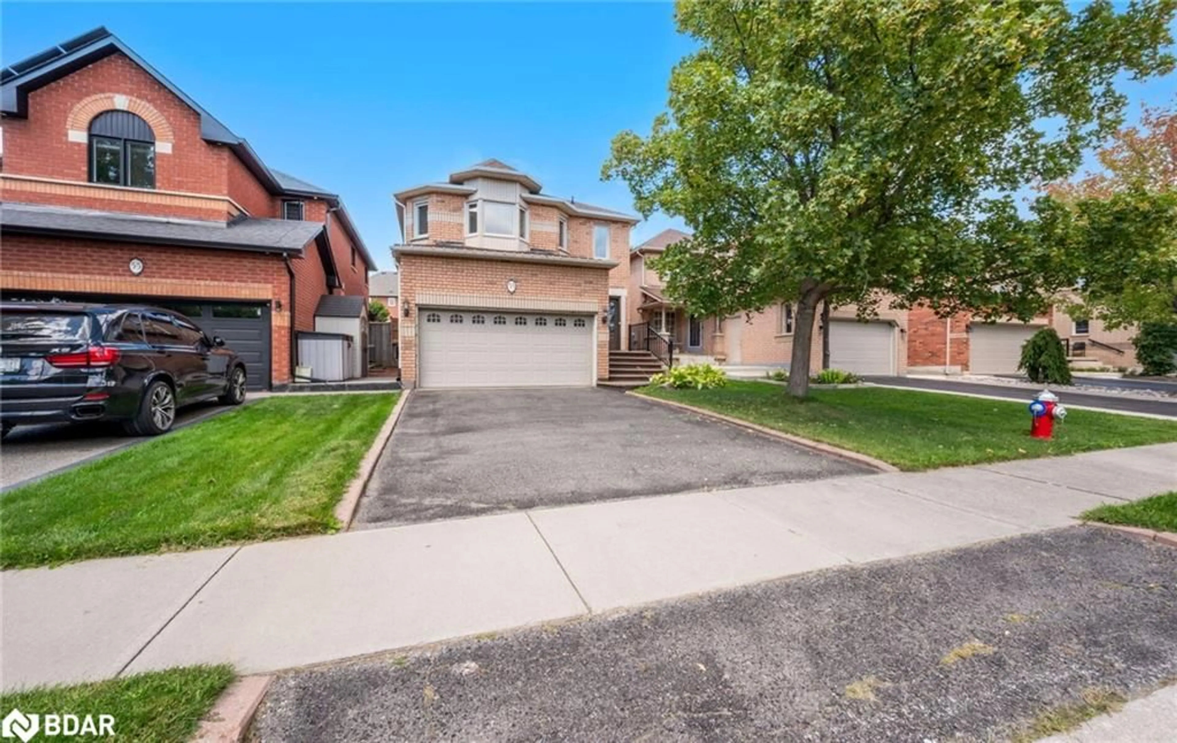 A pic from outside/outdoor area/front of a property/back of a property/a pic from drone, street for 53 National Cres, Brampton Ontario L7A 1J2