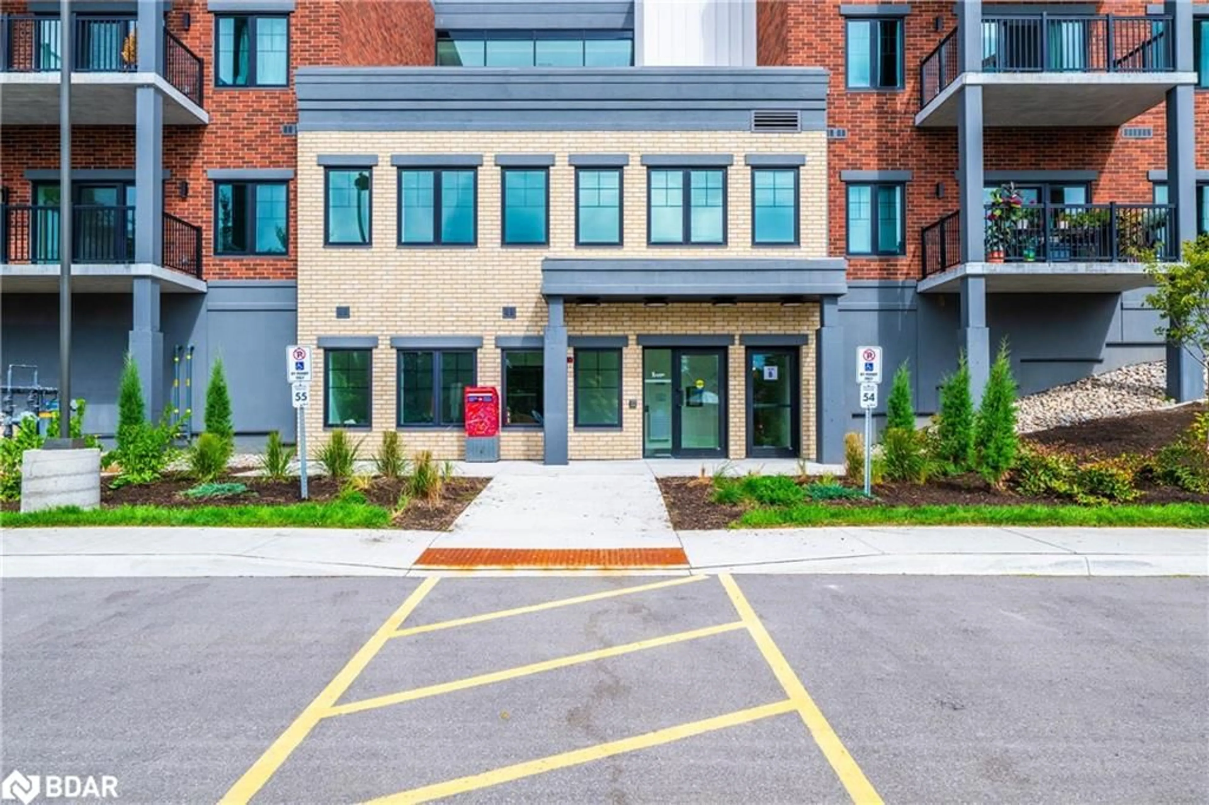 Unknown for 121 Mary St #414, Creemore Ontario L0M 1G0