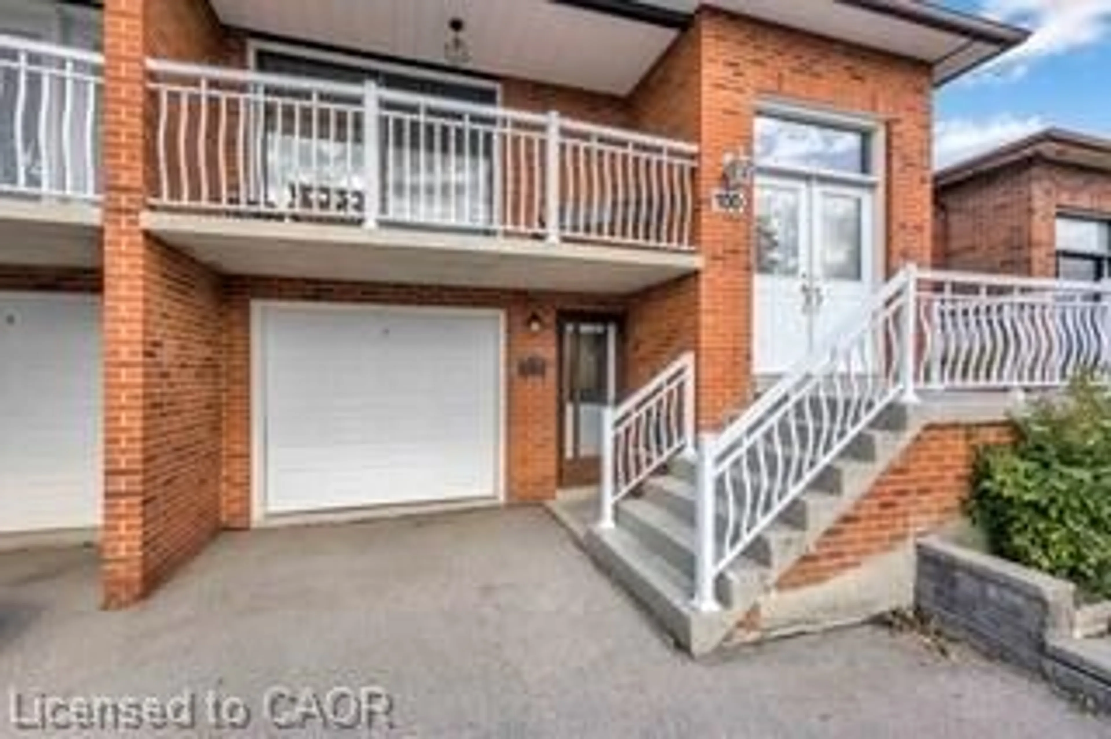 Unknown for 100 Antigua Rd, Mississauga Ontario L5B 2T6