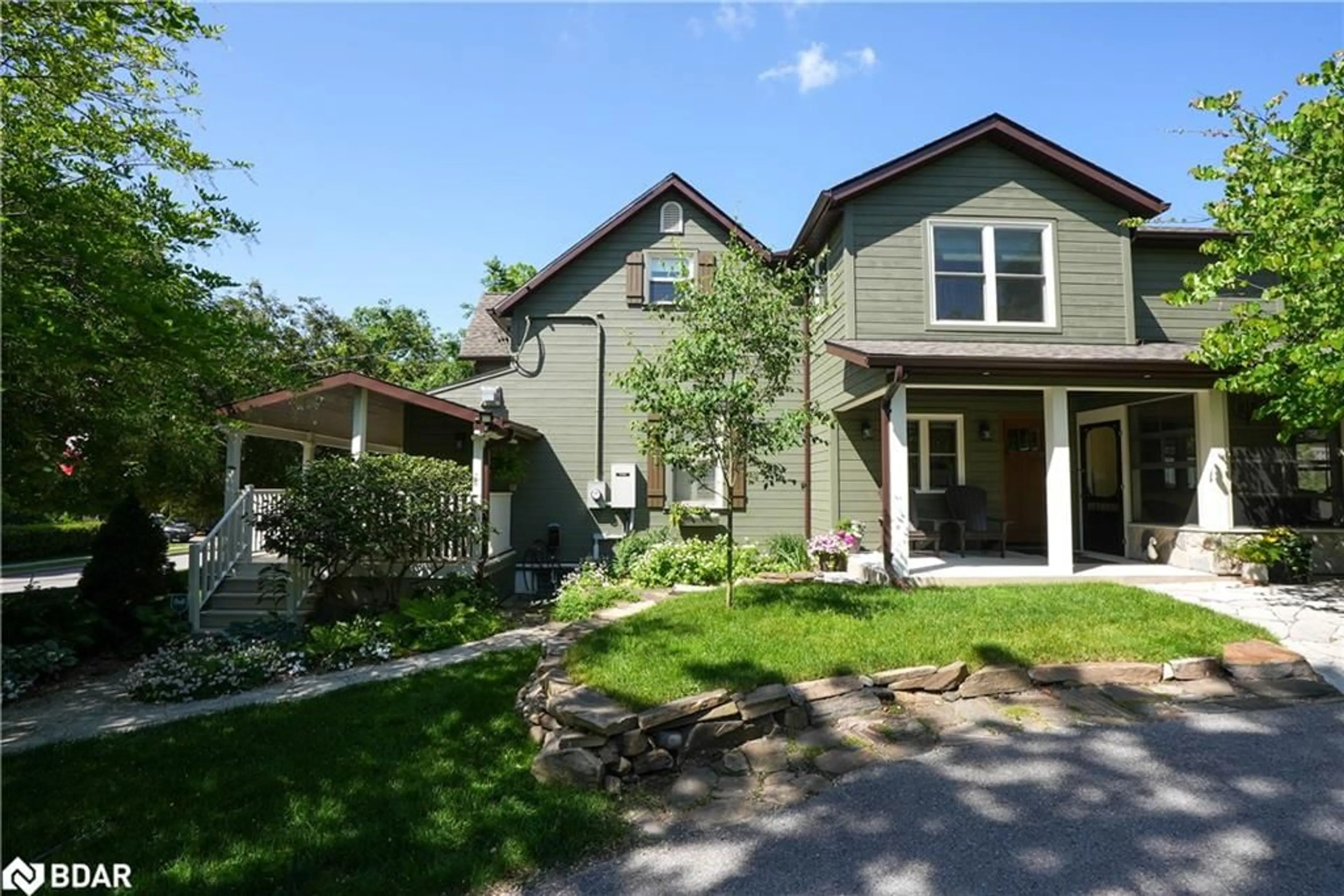 Unknown for 42 Dalton St, Barrie Ontario L4N 1M3