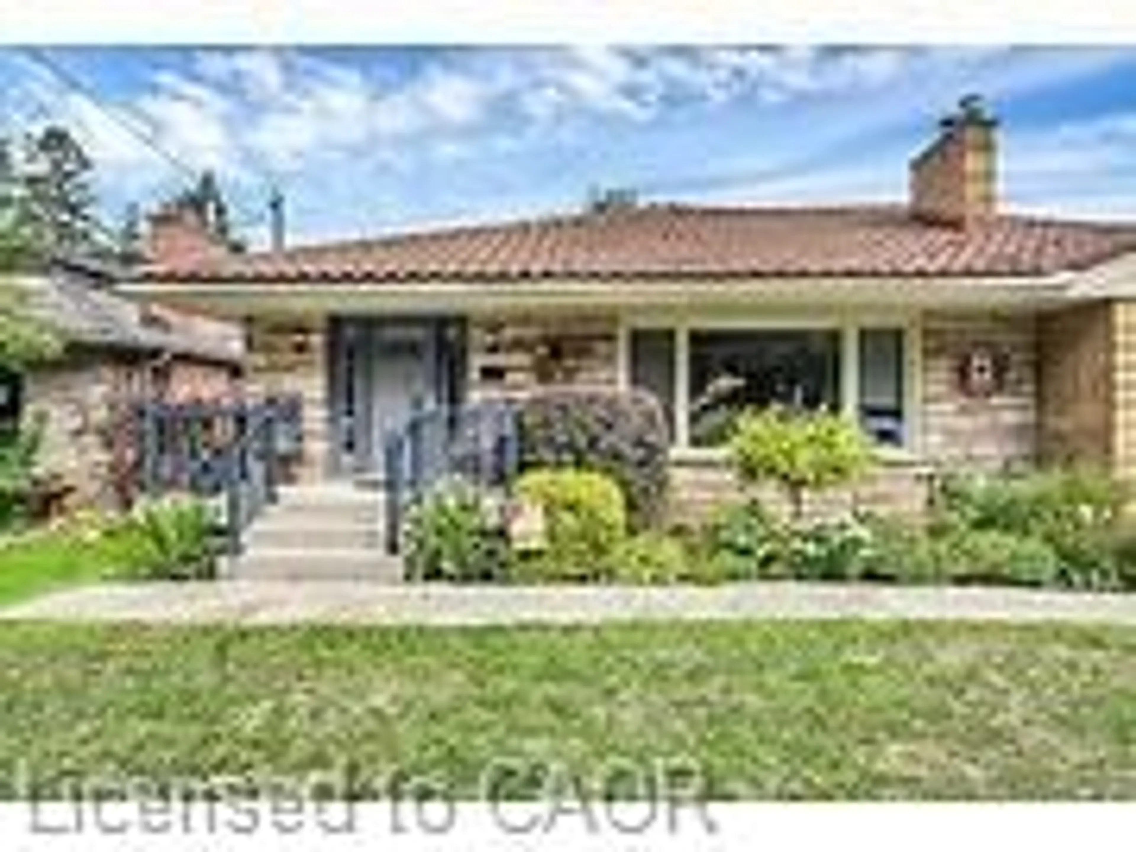 Home with brick exterior material, street for 103 Bertram Dr, Dundas Ontario L9H 4T8