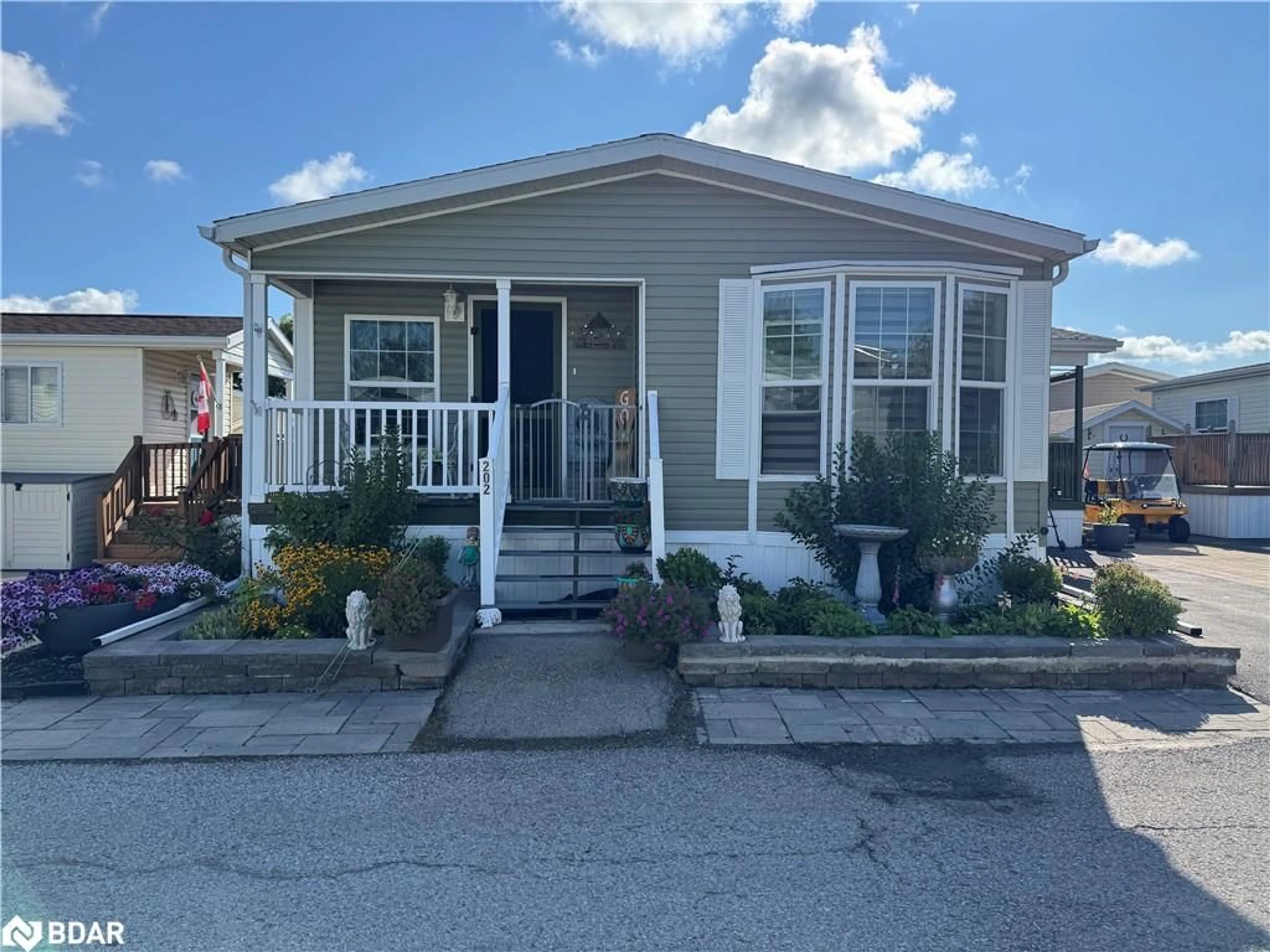 Home with vinyl exterior material, street for 3033 Townline Rd #202, Stevensville Ontario L0S 1S1