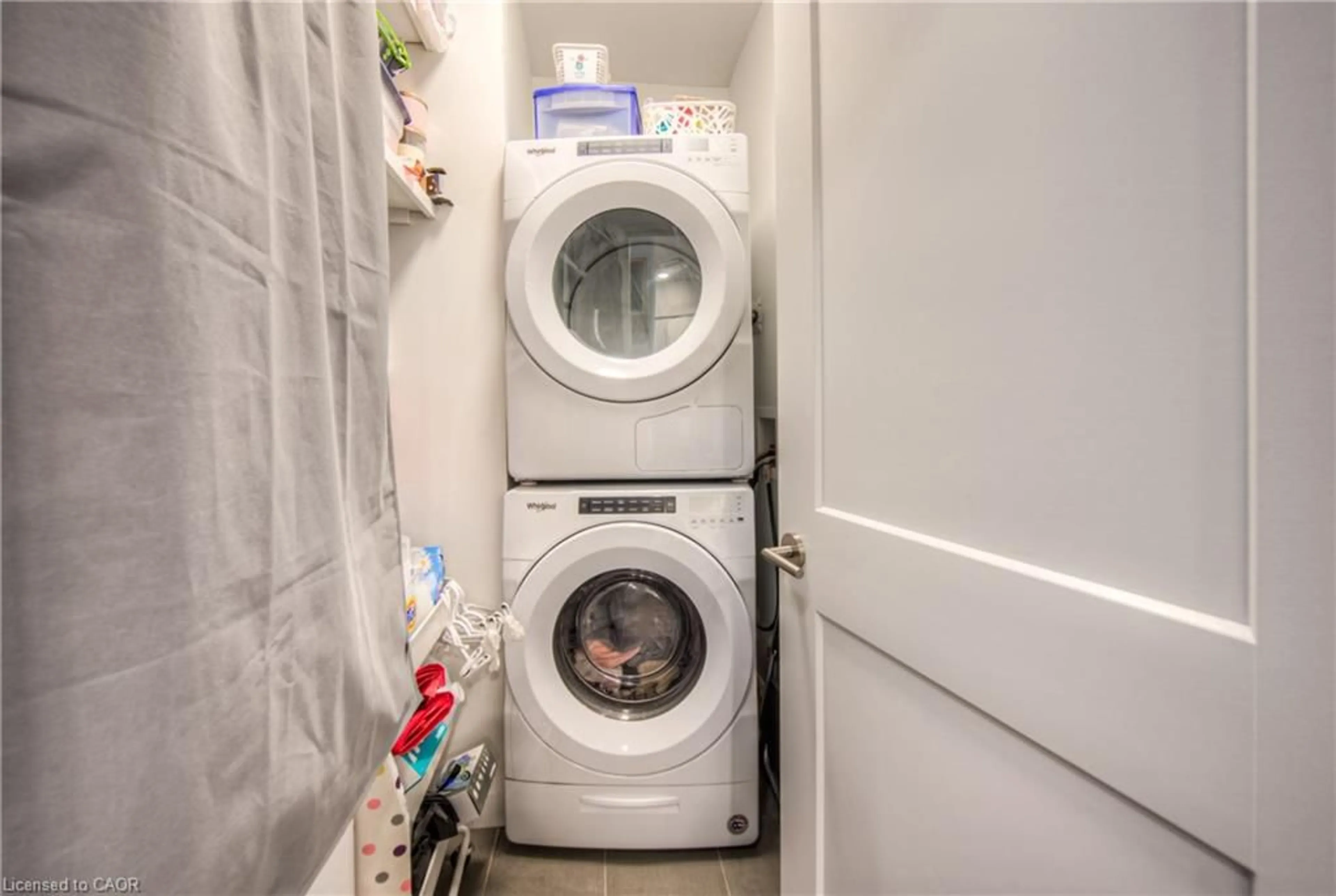 Laundry room for 399 Queen St #418, Kitchener Ontario N2G 0C4