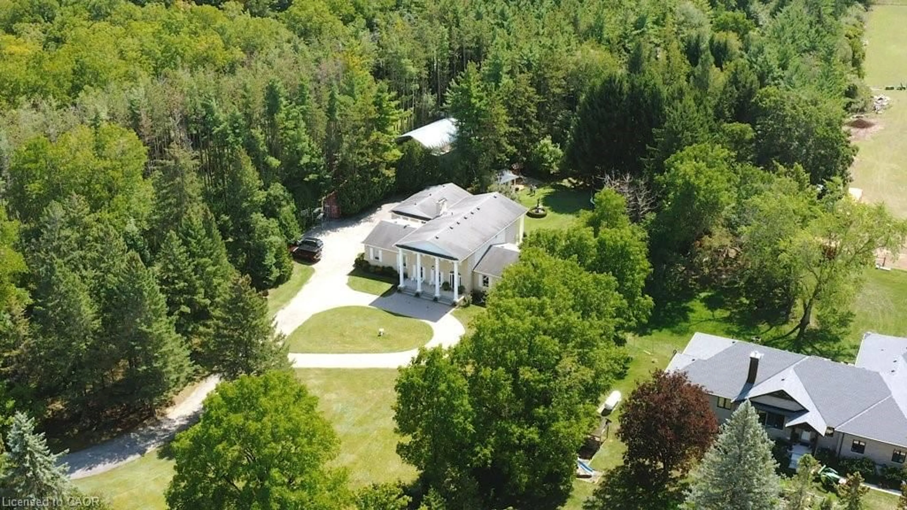 A pic from outside/outdoor area/front of a property/back of a property/a pic from drone, unknown for 6663 Concession Road 2, Puslinch Ontario N3C 2V4