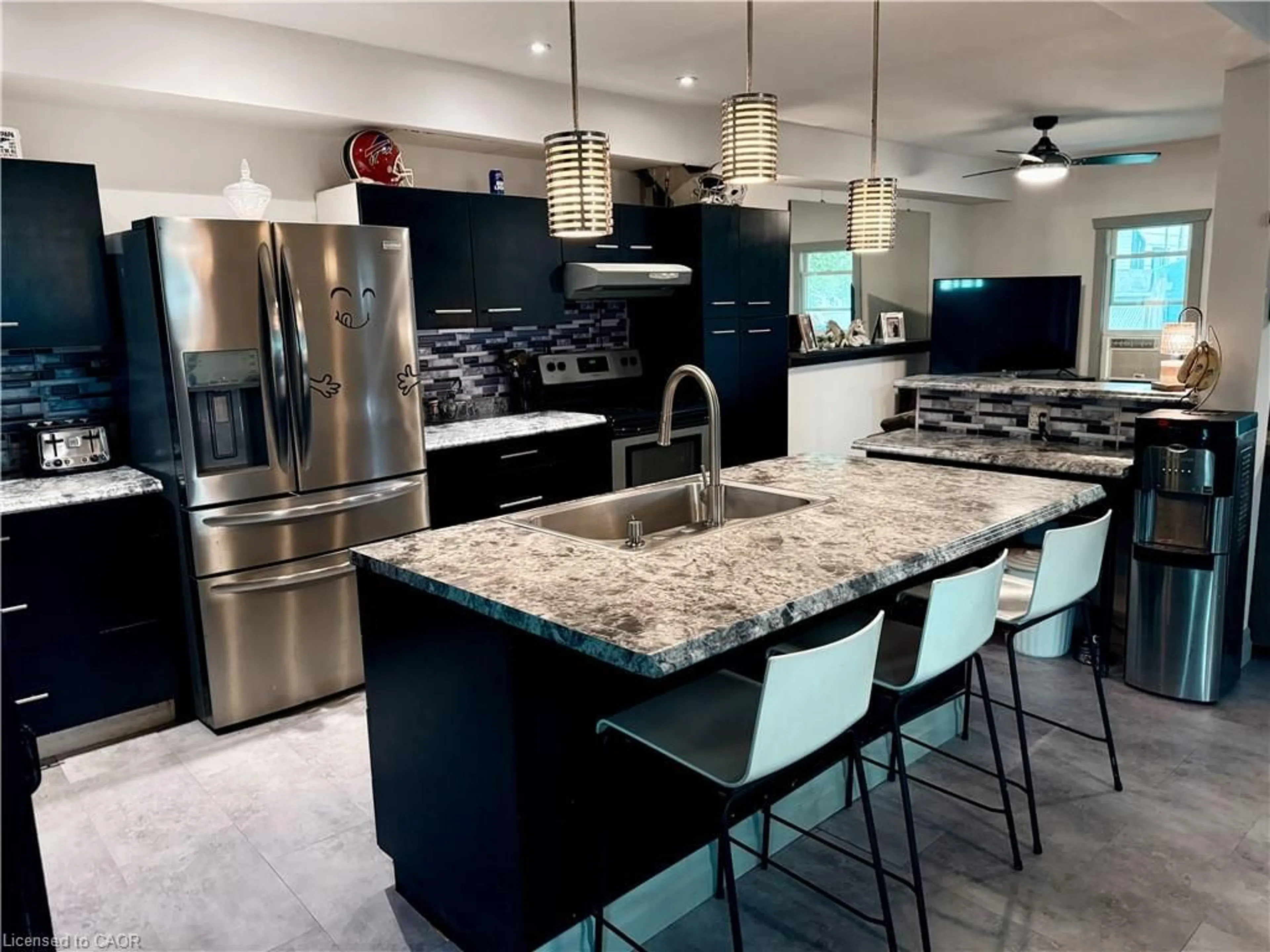Contemporary kitchen, ceramic/tile floor for 33 Cozy St, Welland Ontario L3B 4G7
