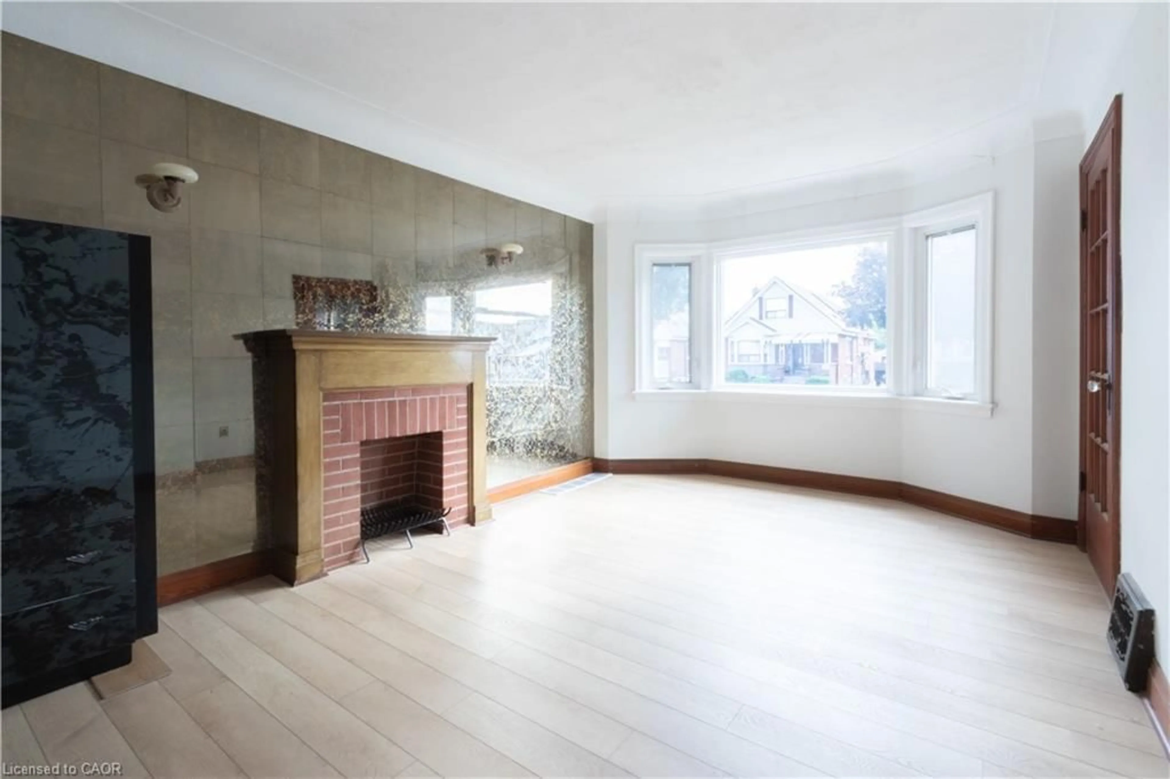 Unknown for 186 Huxley Ave, Hamilton Ontario L8K 2R3
