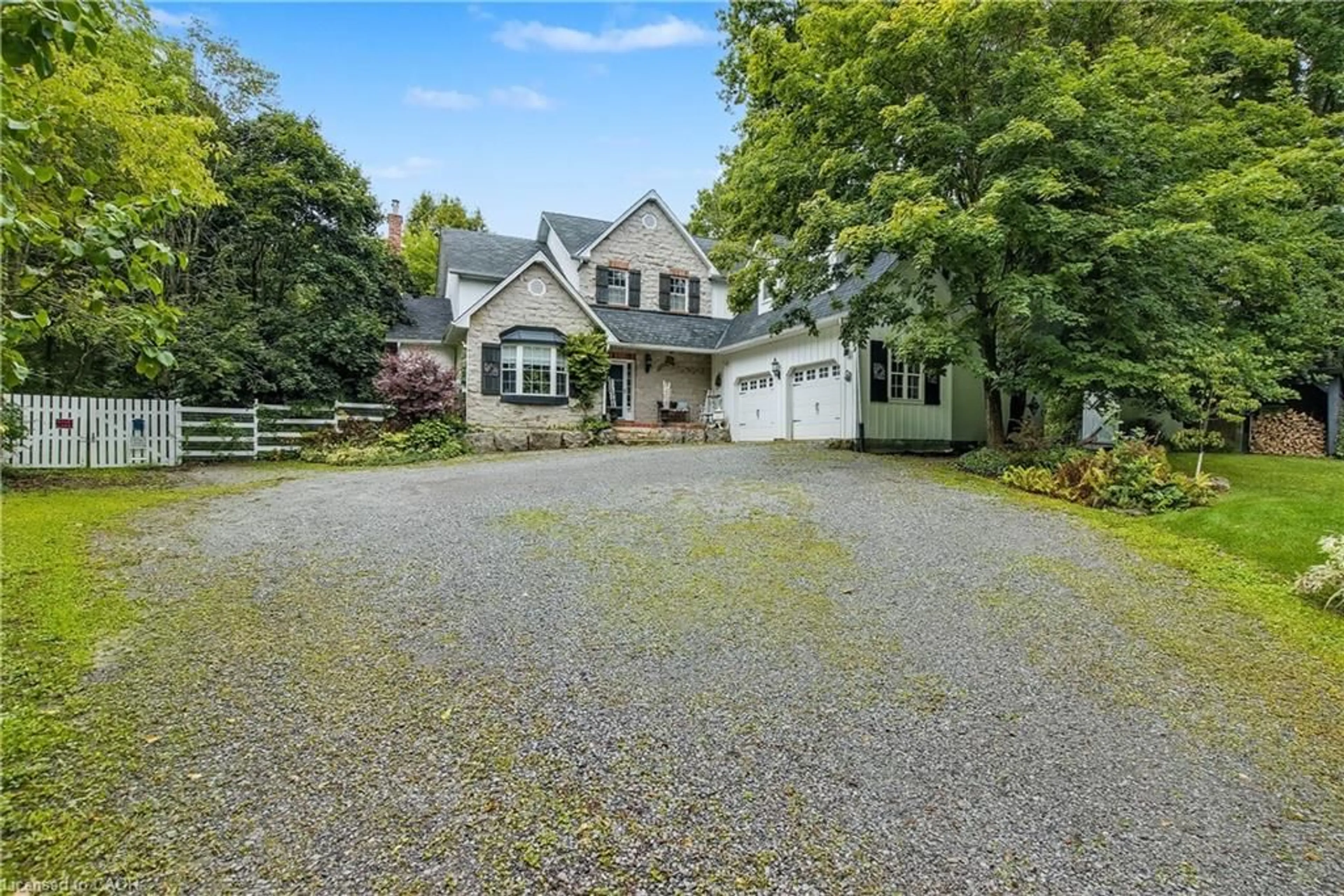 A pic from outside/outdoor area/front of a property/back of a property/a pic from drone, street for 1097 Mineral Springs Rd, Ancaster Ontario L9H 5E3