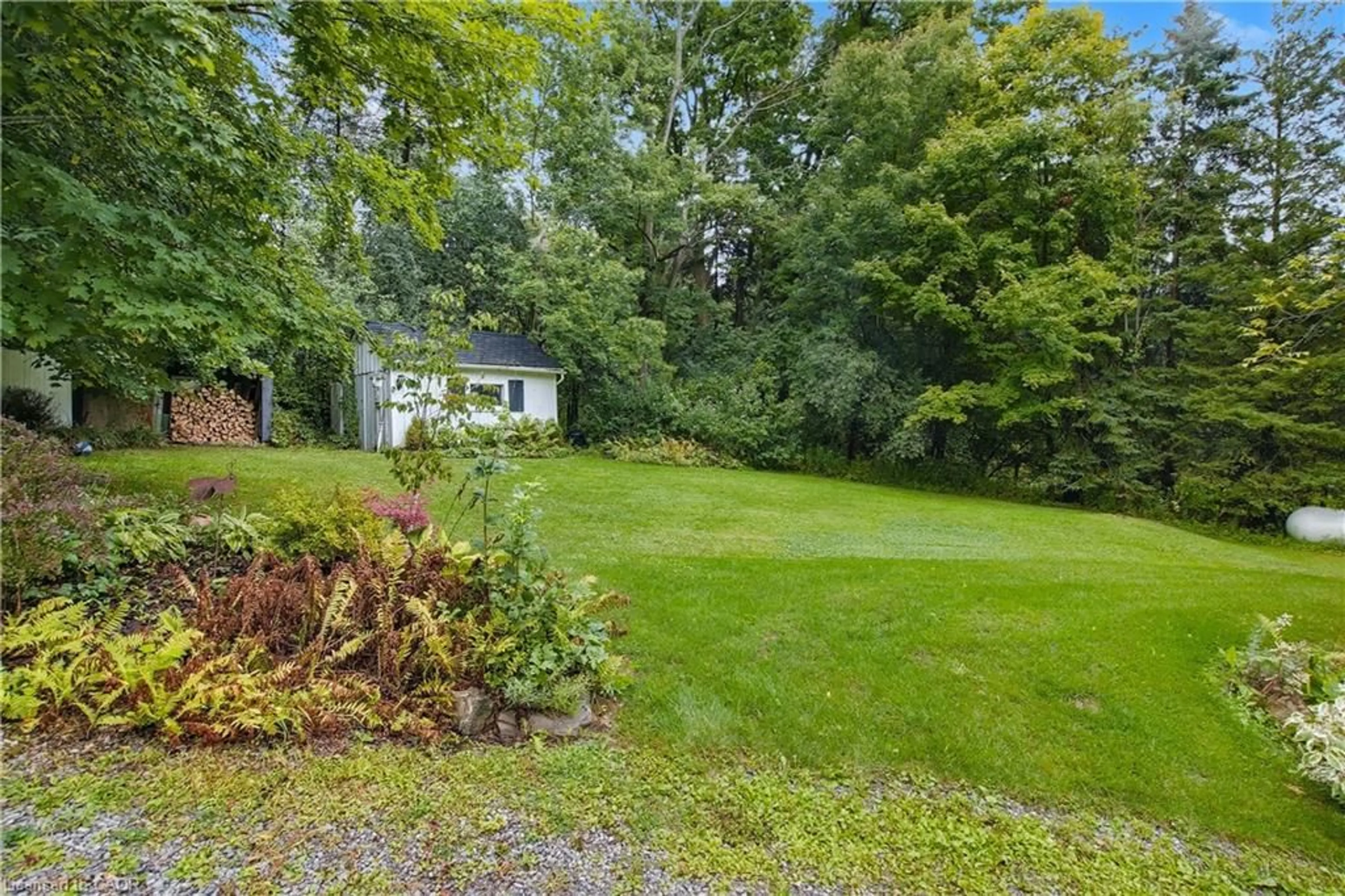 A pic from outside/outdoor area/front of a property/back of a property/a pic from drone, unknown for 1097 Mineral Springs Rd, Ancaster Ontario L9H 5E3