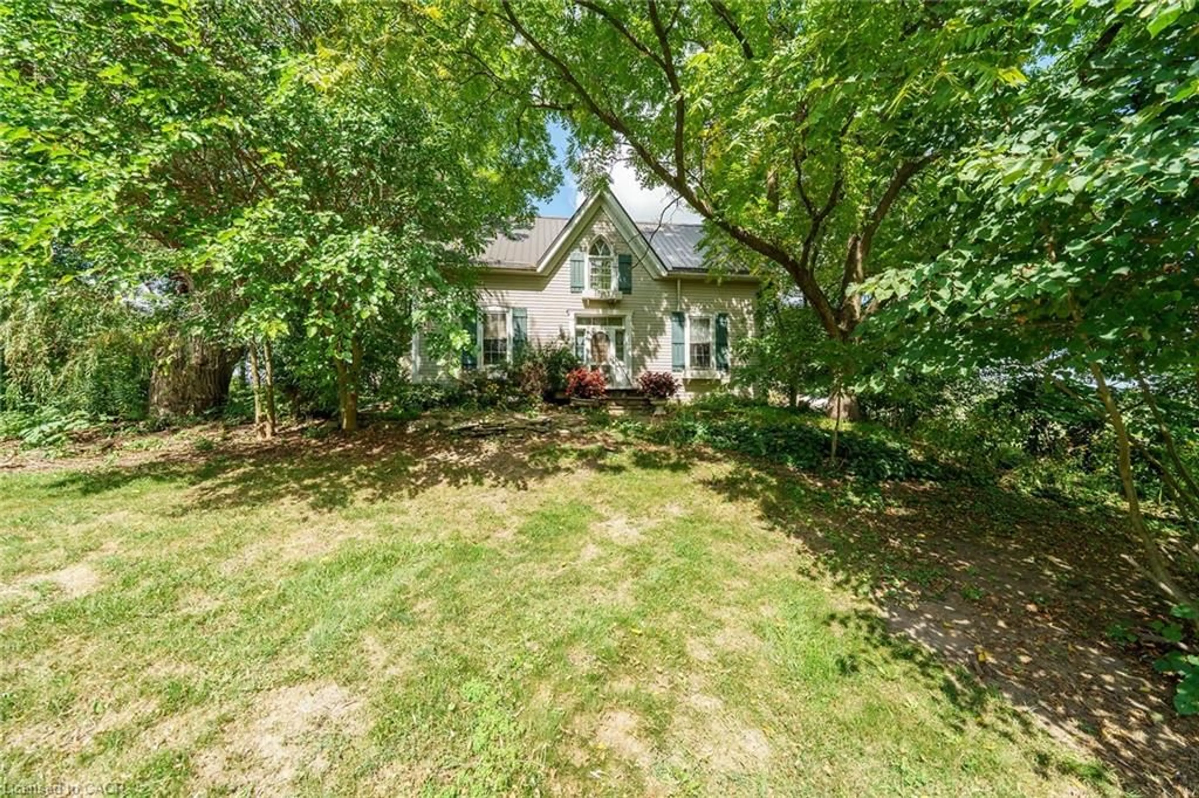 A pic from outside/outdoor area/front of a property/back of a property/a pic from drone, street for 655 Townline Rd, Cayuga Ontario N0A 1E0