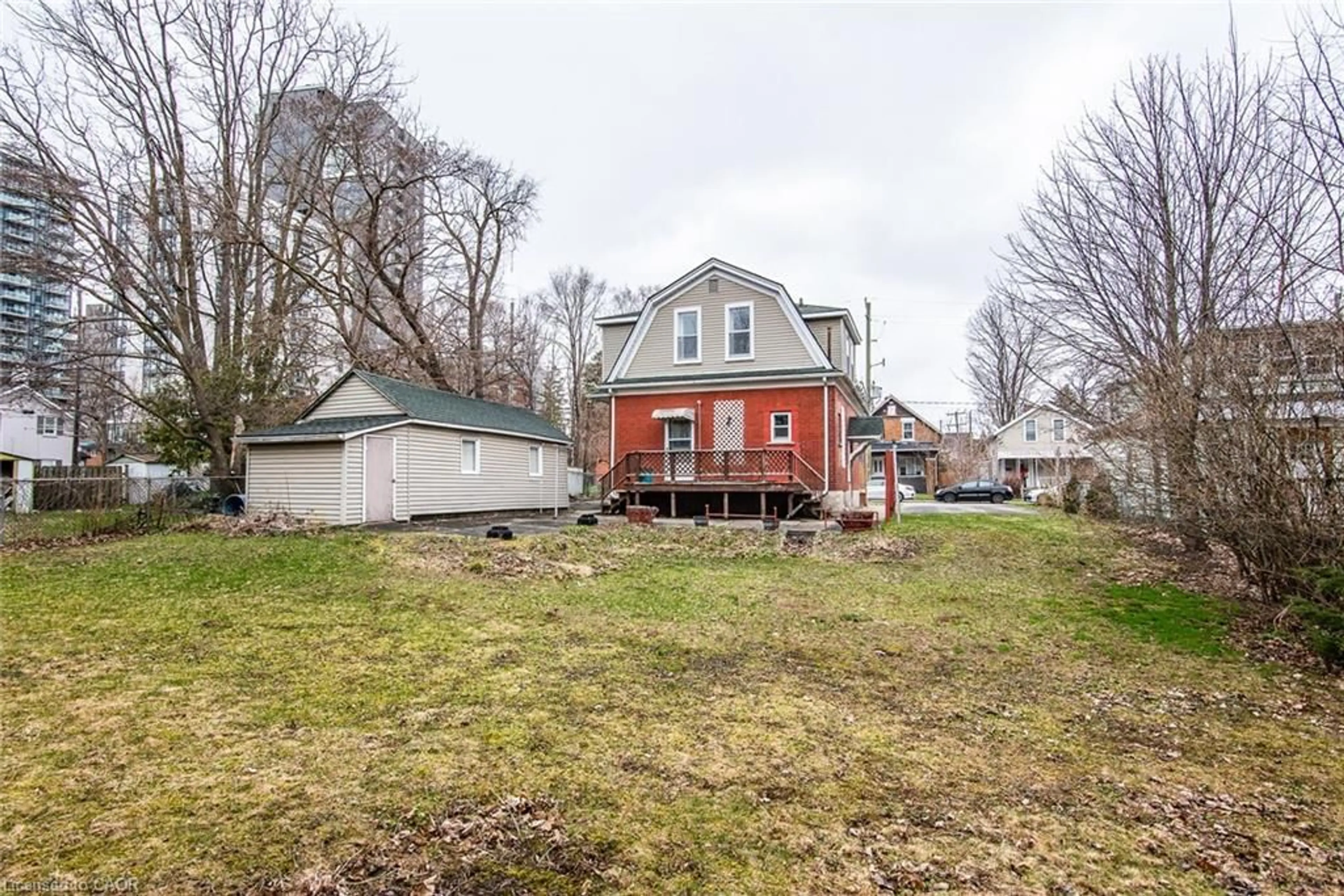 A pic from outside/outdoor area/front of a property/back of a property/a pic from drone, street for 27 Noecker St, Waterloo Ontario N2J 2R5