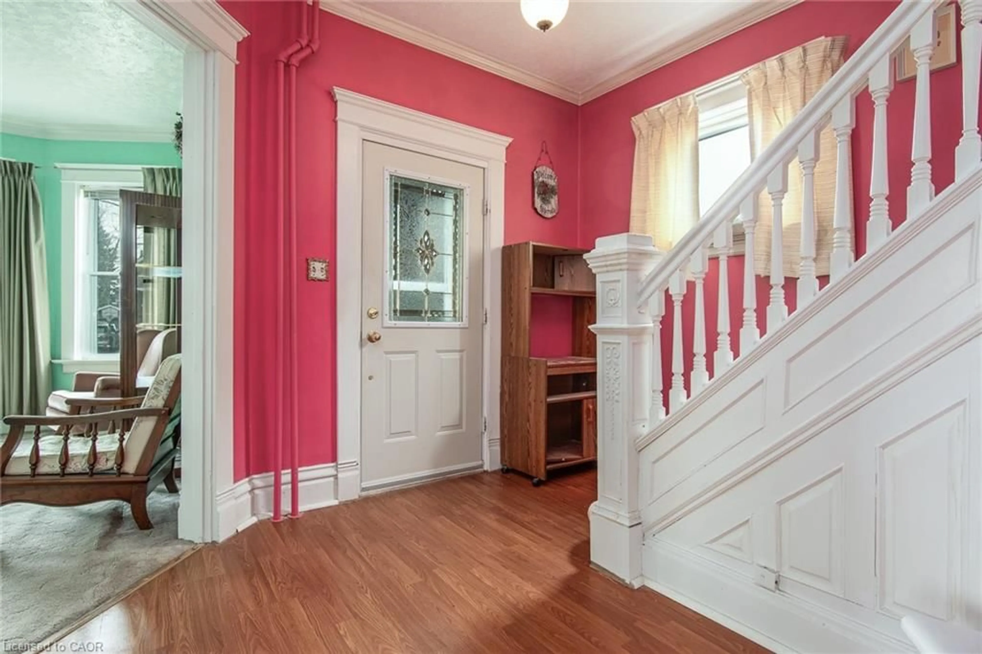 Indoor entryway for 27 Noecker St, Waterloo Ontario N2J 2R5