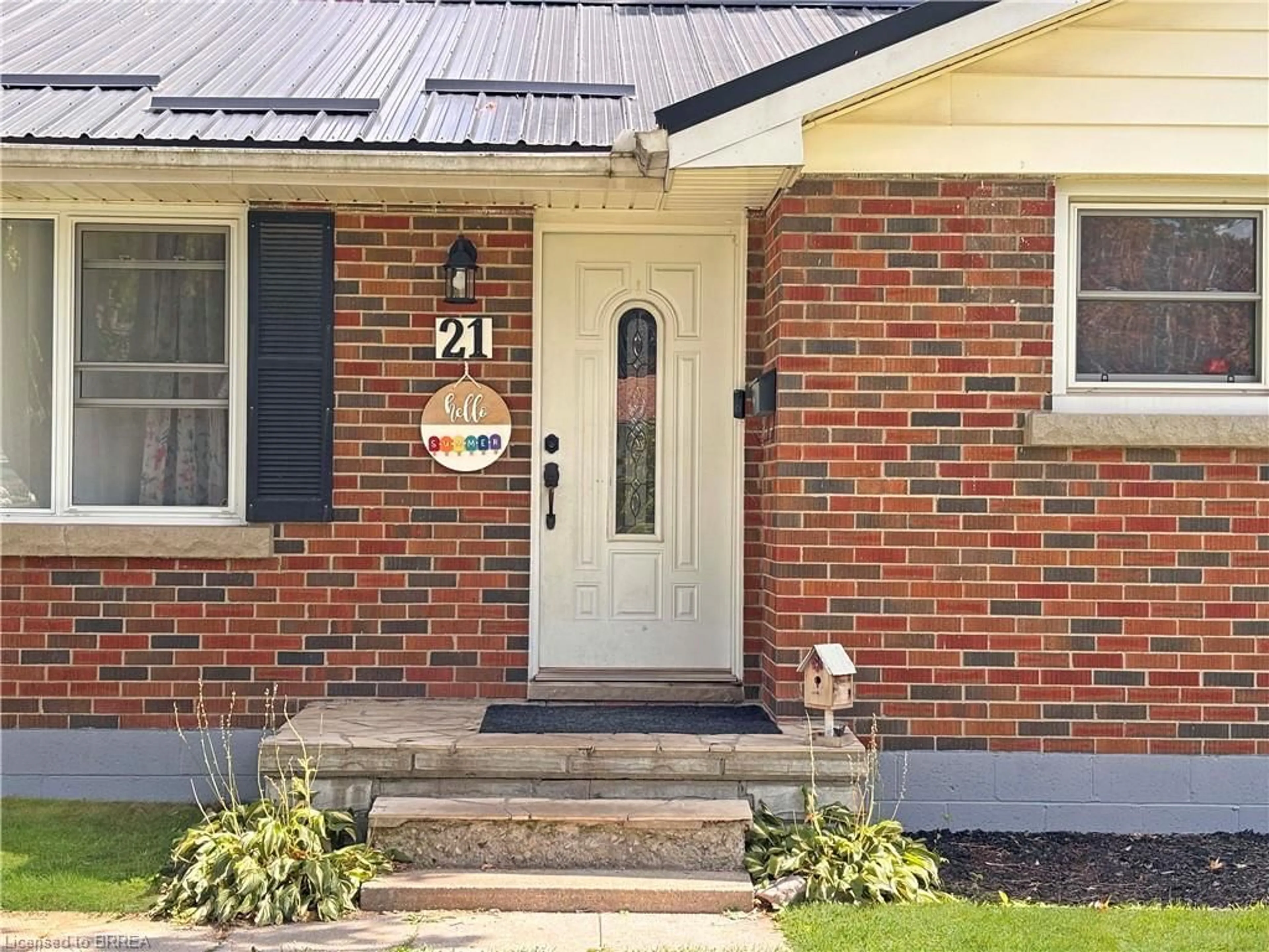 Home with brick exterior material, street for 21 Richard Ave, Simcoe Ontario N3Y 3J1
