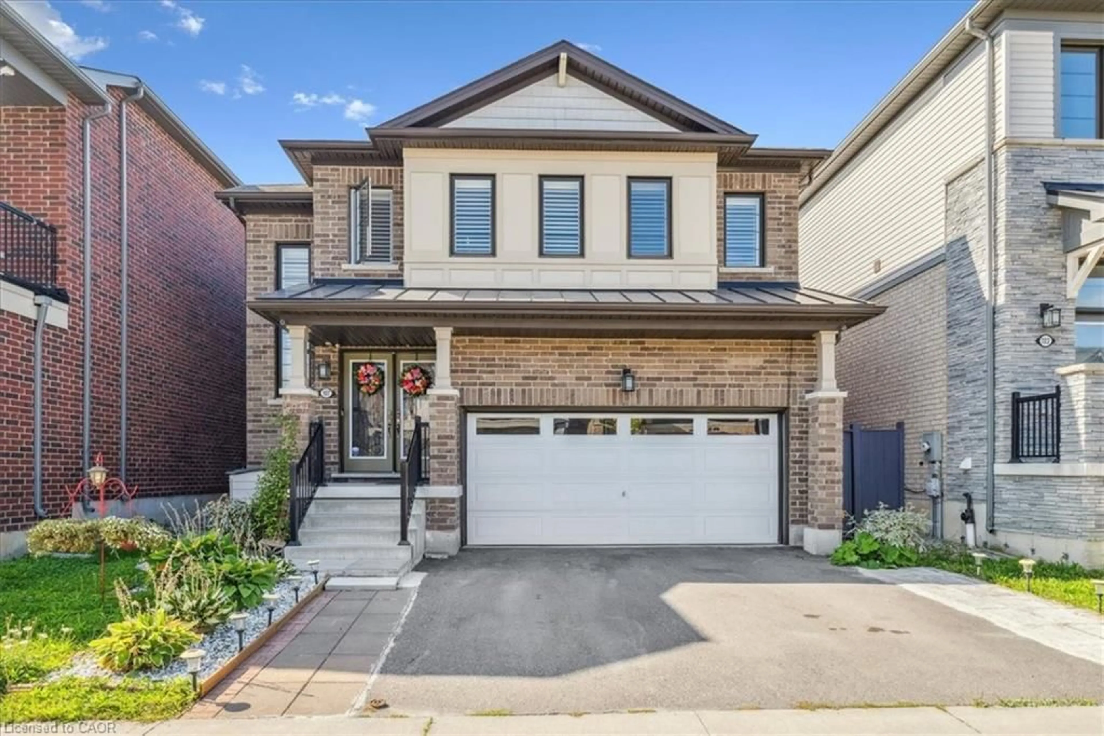 Home with brick exterior material, street for 107 Pagebrook Cres, Stoney Creek Ontario L8J 0K7