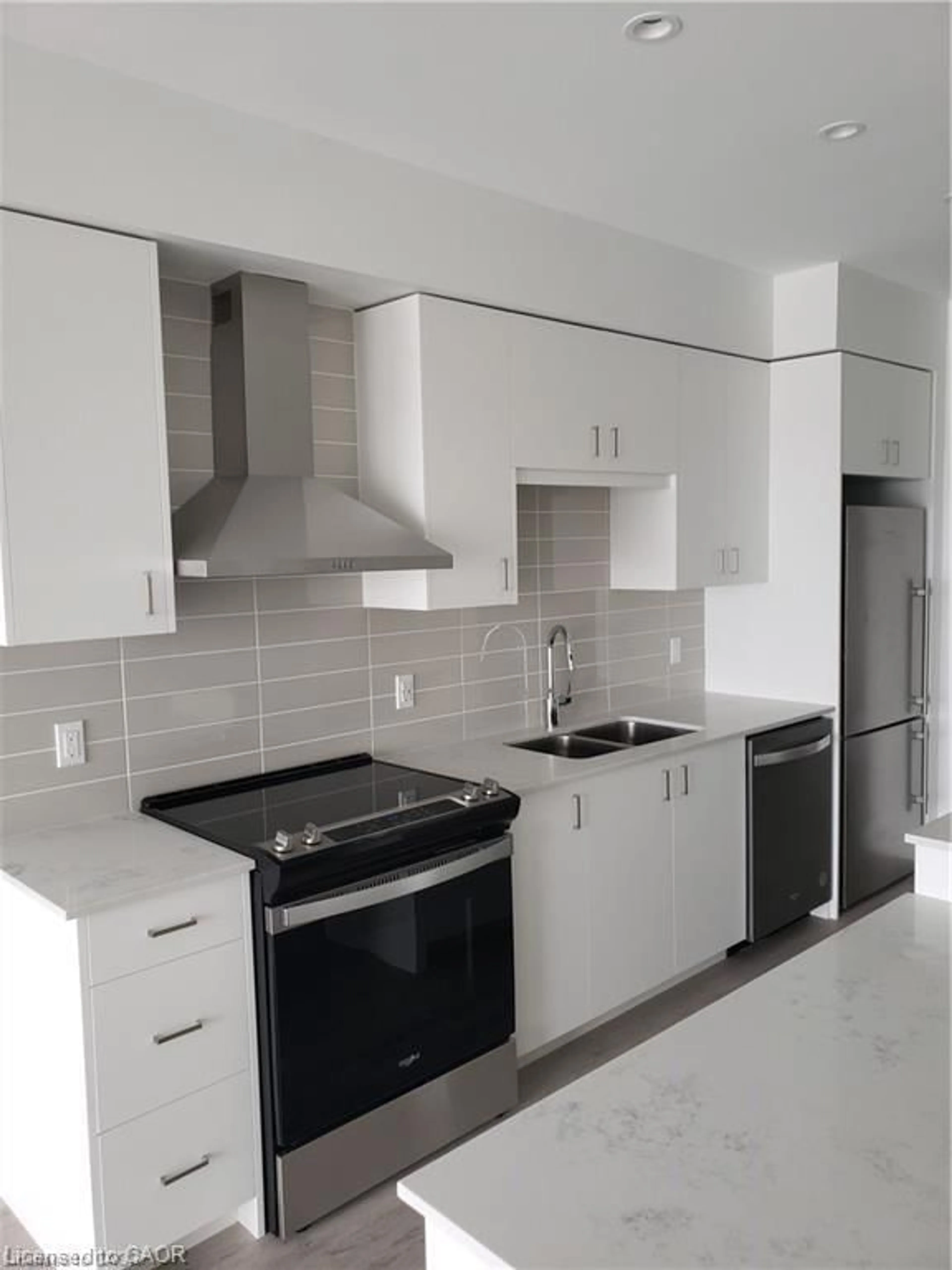 Unknown for 15 Glebe St #1211, Cambridge Ontario N1S 0C3