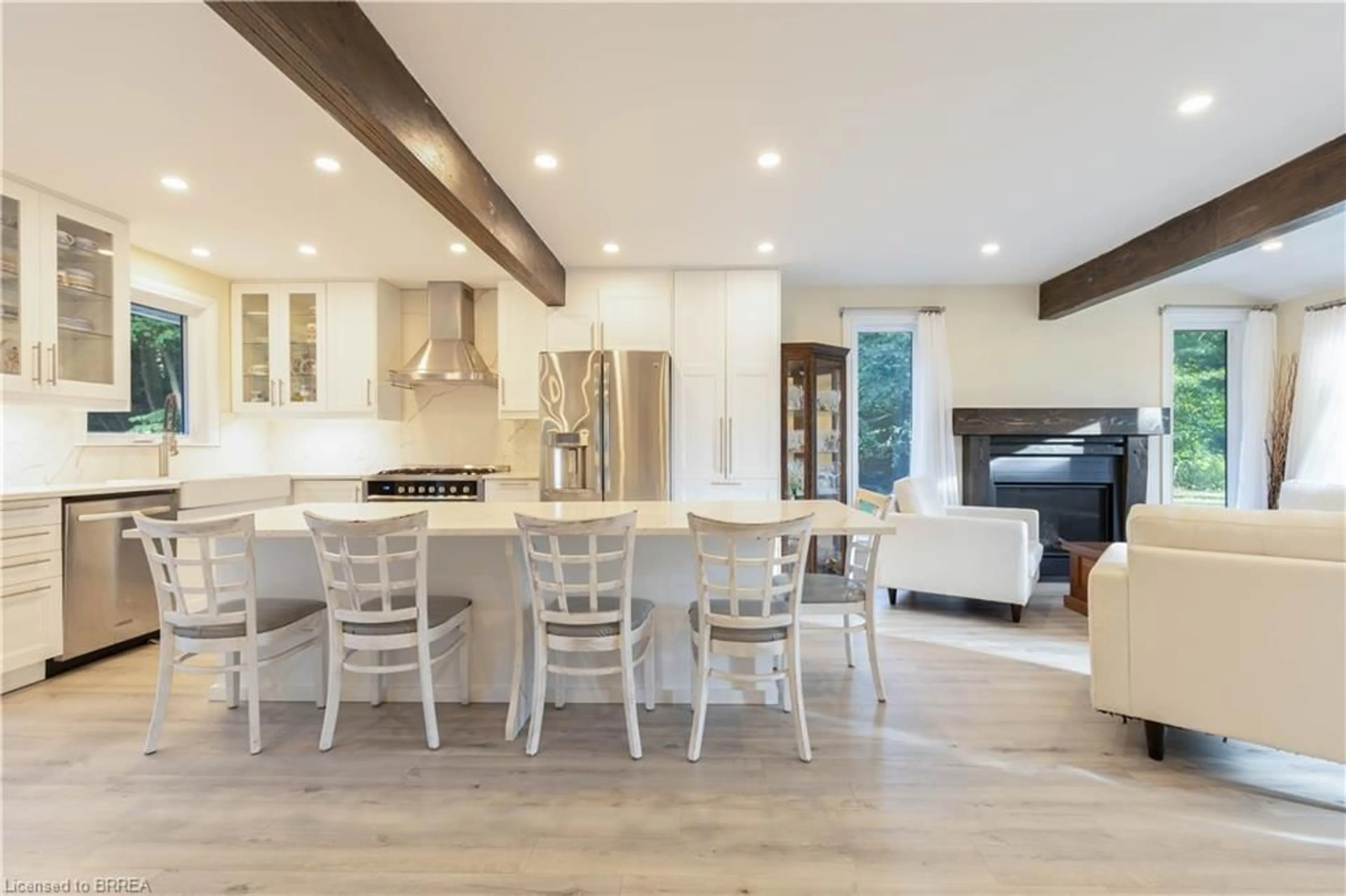 Open concept kitchen, wood/laminate floor for 2328 Nixon Rd, Nixon Ontario N3Y 4K6