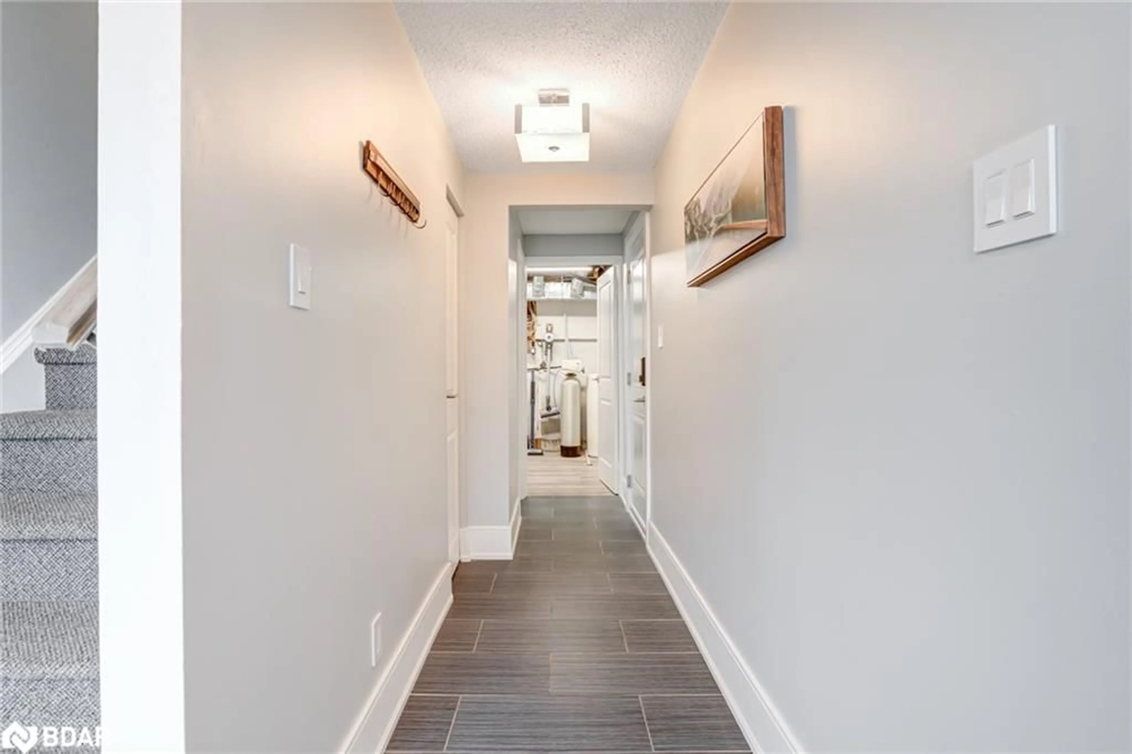 Indoor entryway for 135 Chalmers St #21, Cambridge Ontario N1R 6M2