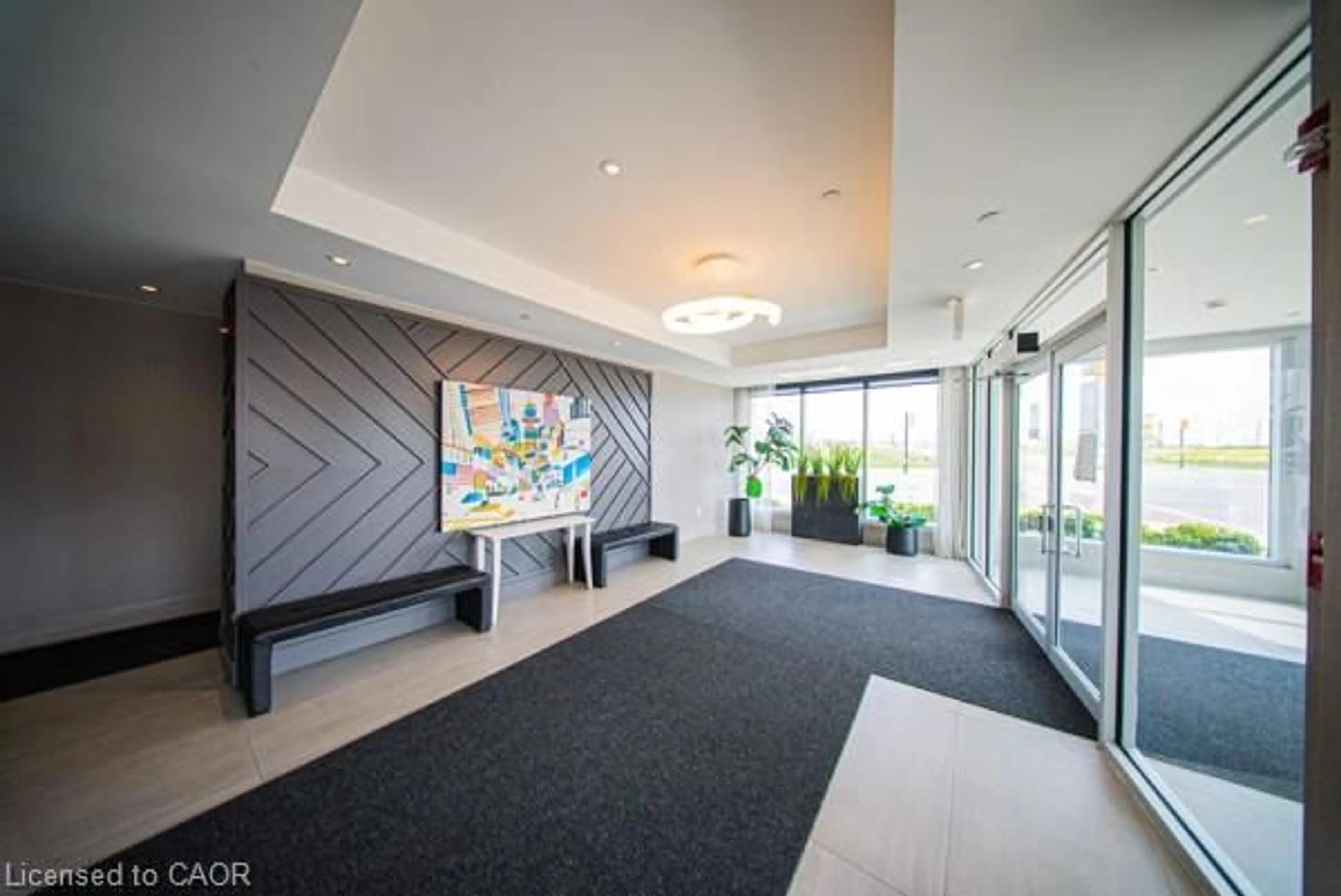 Indoor foyer for 200 Lagerfeld Dr, Brampton Ontario L7A 5G5