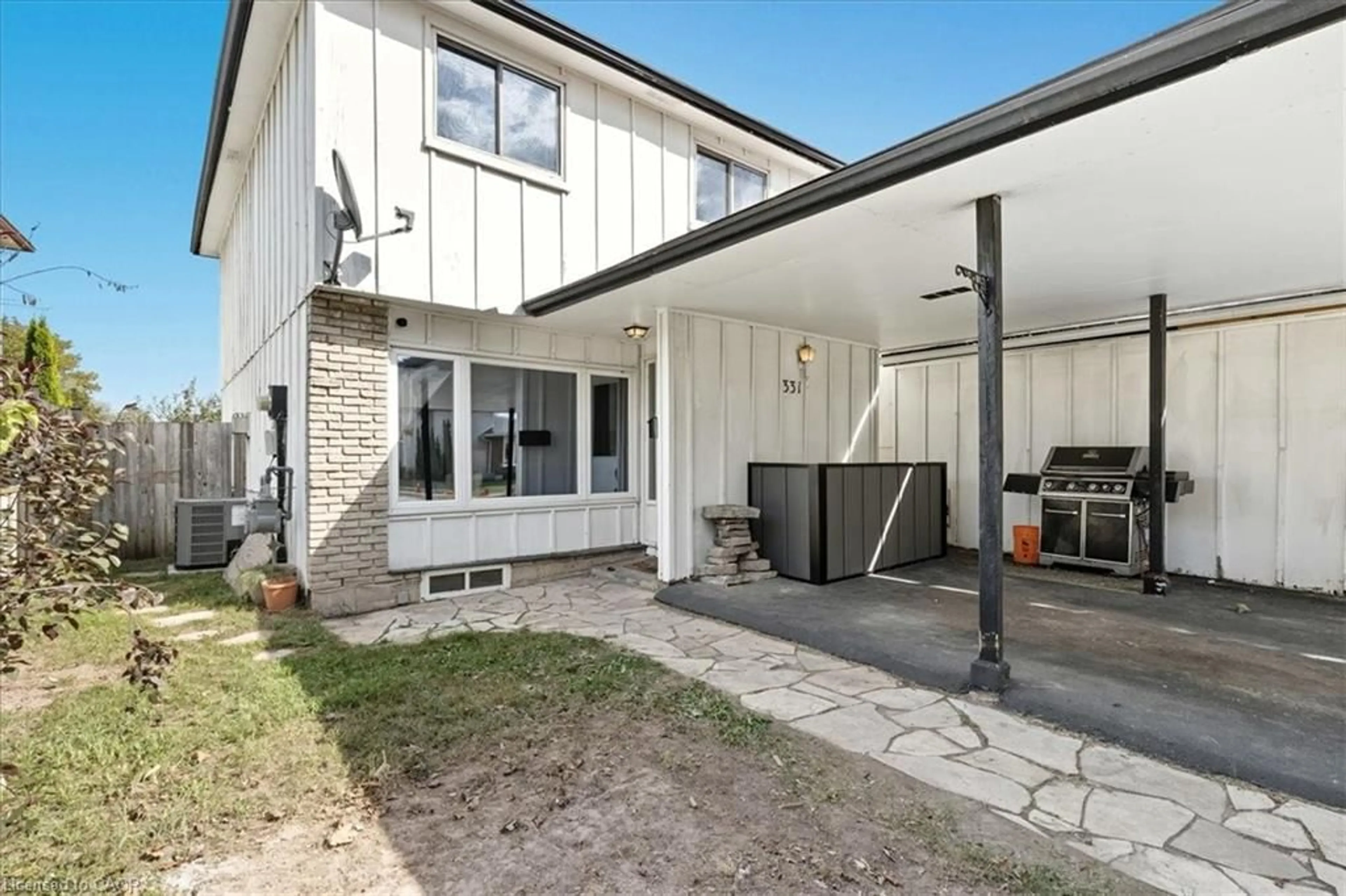 Unknown for 331 Preston Pky, Cambridge Ontario N3H 4Z4