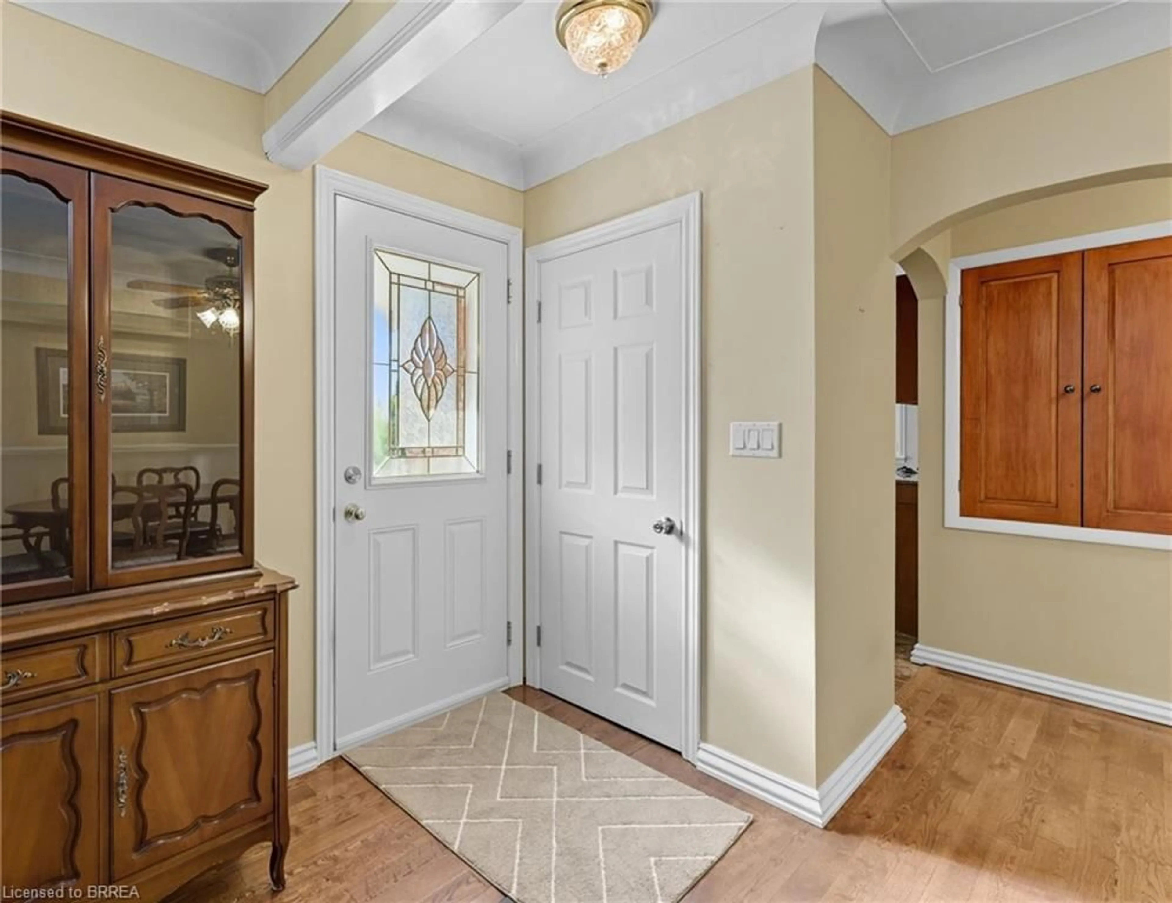 Indoor entryway for 119 West River Rd, Paris Ontario N3L 3E2