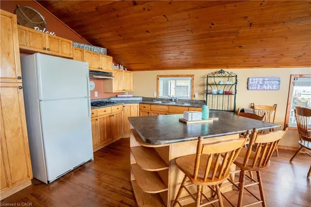 1102 Front Rd #204, St. Williams 3