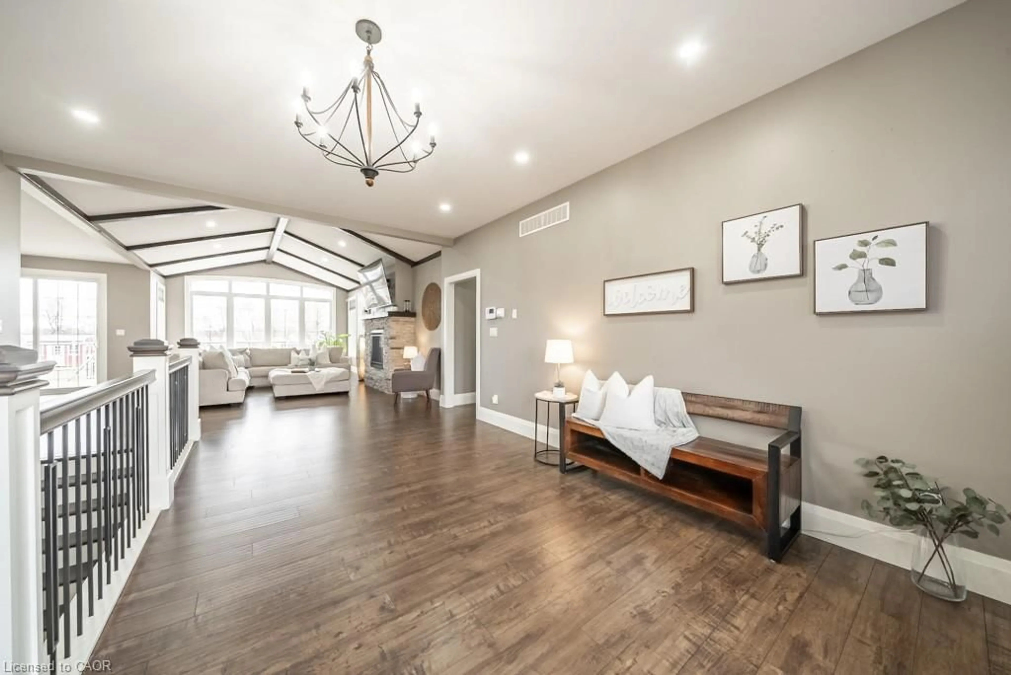 Indoor foyer for 234 Burford-Delhi Townline Rd, Scotland Ontario N0E 1R0