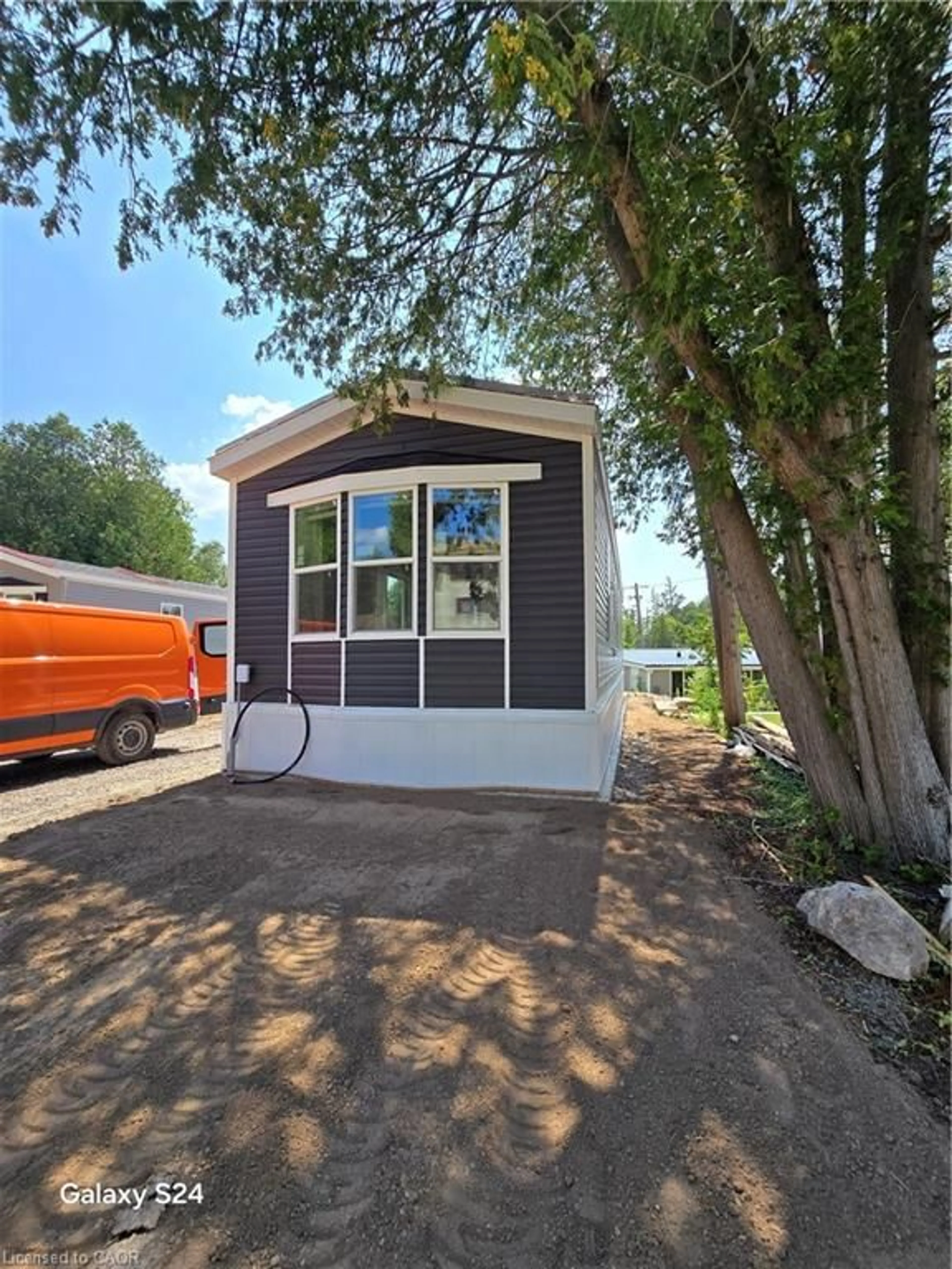 Shed for 1085 Concession 10 Rd #25, Flamborough Ontario N0B 2J0