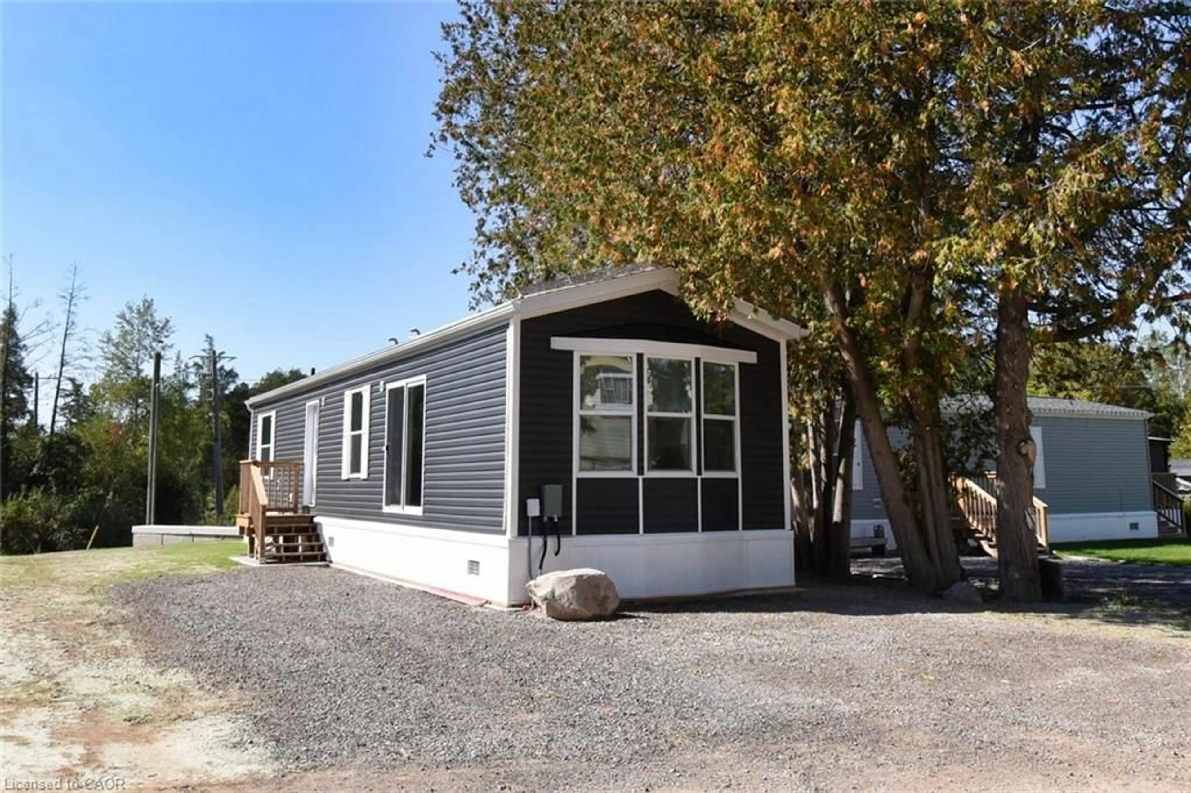 Home with vinyl exterior material, street for 1085 Concession 10 Rd #25, Flamborough Ontario N0B 2J0
