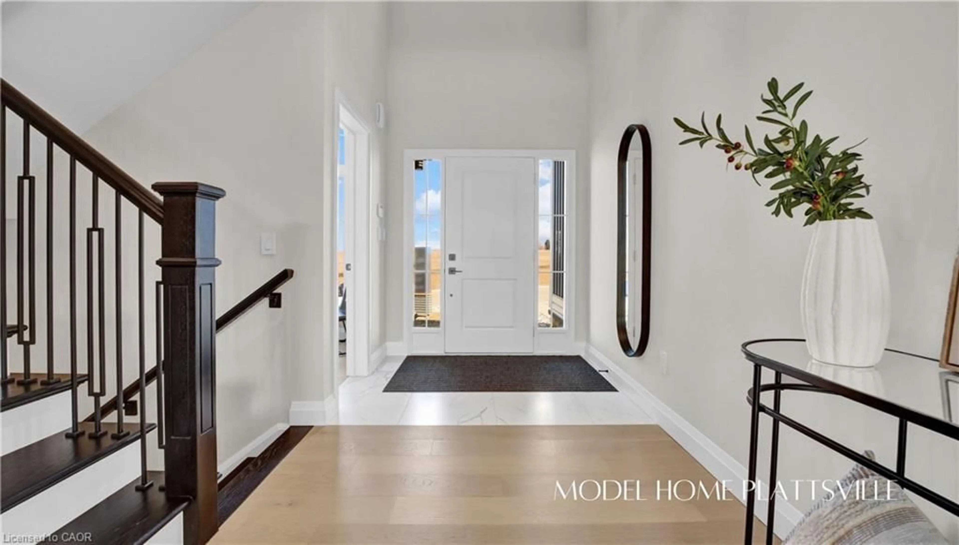 Indoor entryway for 10 Hilborn St, Plattsville Ontario N0J 1S0