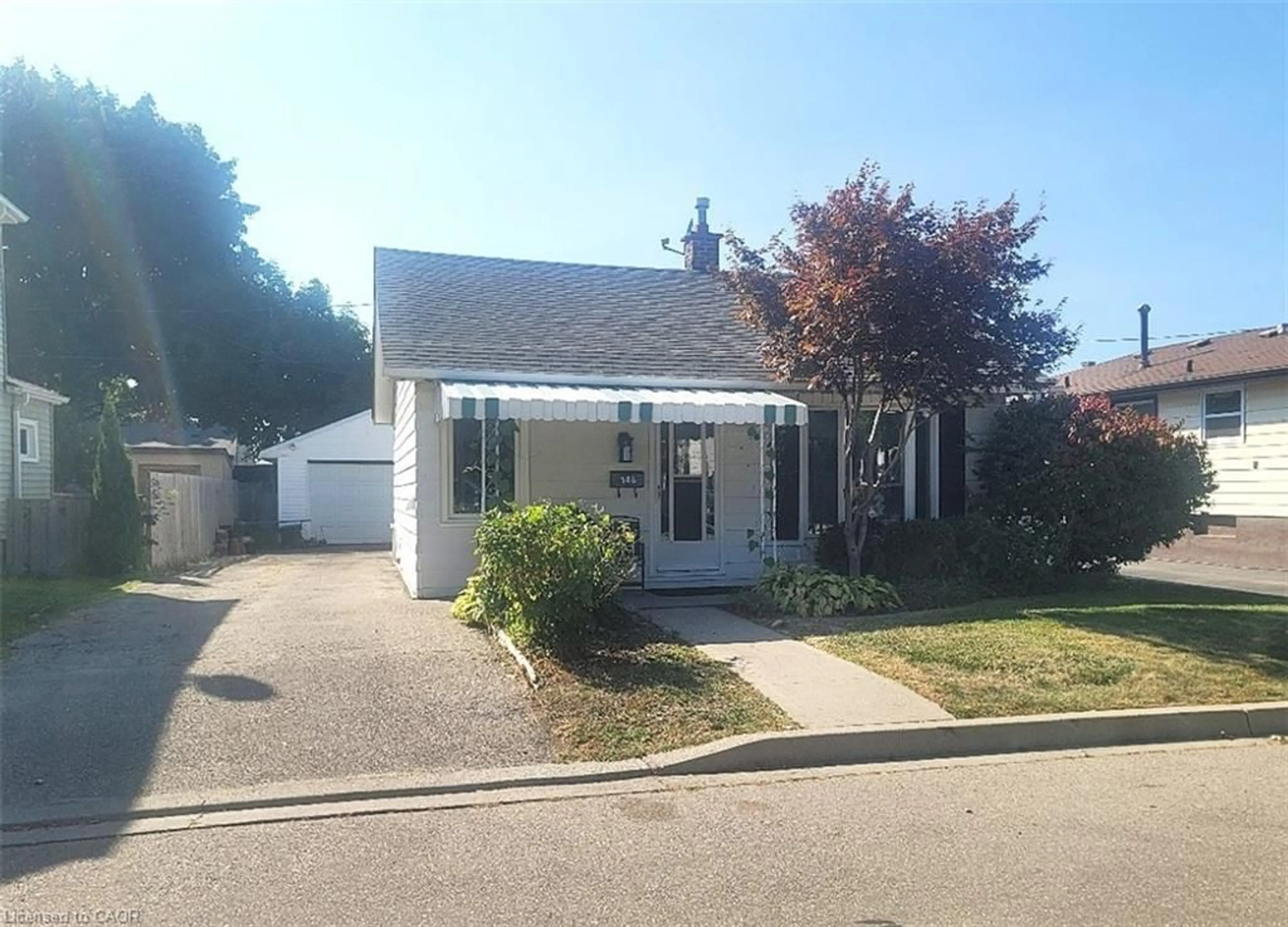 A pic from outside/outdoor area/front of a property/back of a property/a pic from drone, street for 146 Whitley St, Cambridge Ontario N3H 4K6