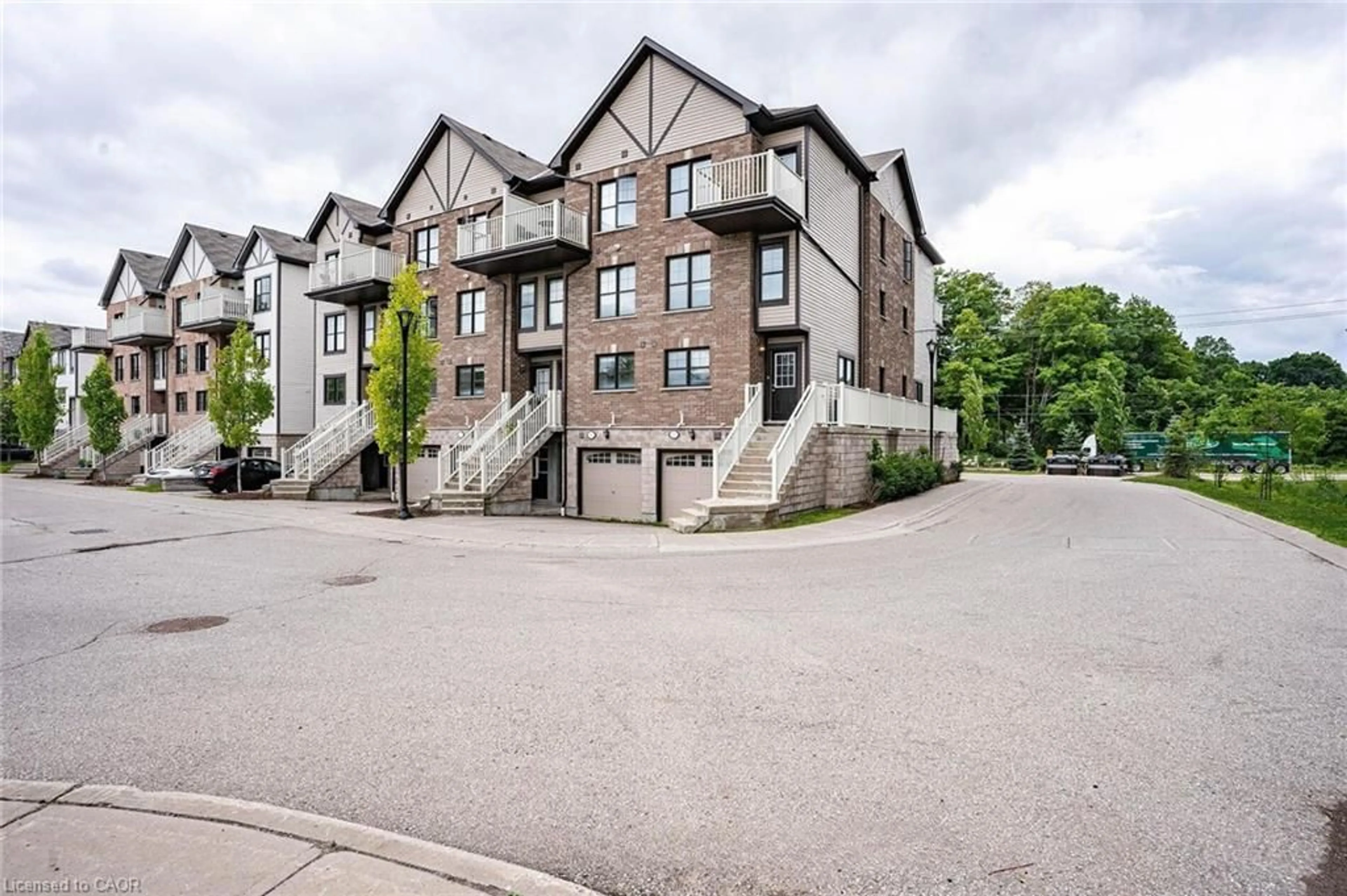Unknown for 701 Homer Watson Blvd #77, Kitchener Ontario N2C 0B5