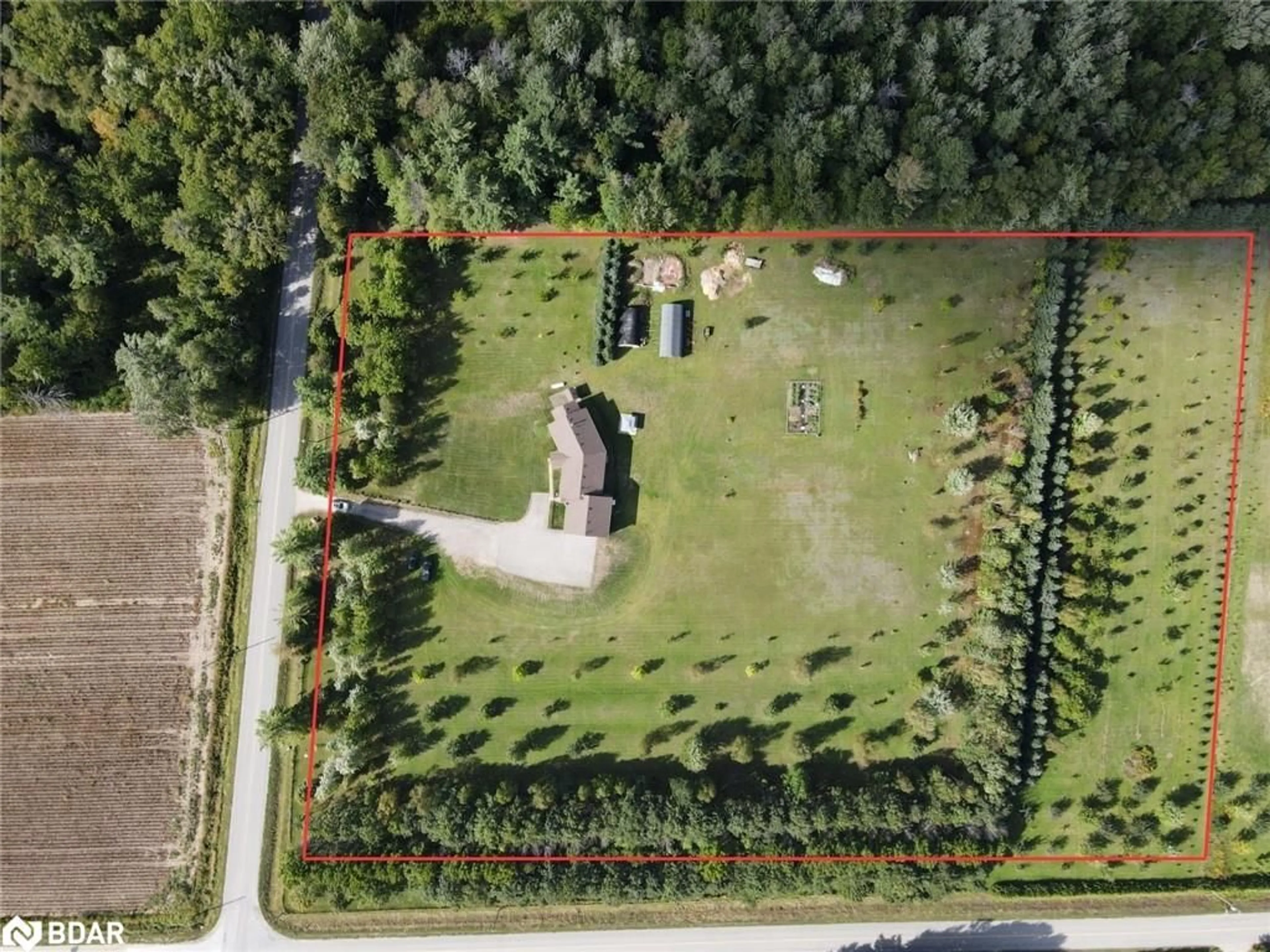 A pic from outside/outdoor area/front of a property/back of a property/a pic from drone, unknown for 3175 Sideroad 3/4 Sunnidale, New Lowell Ontario L0M 1N0