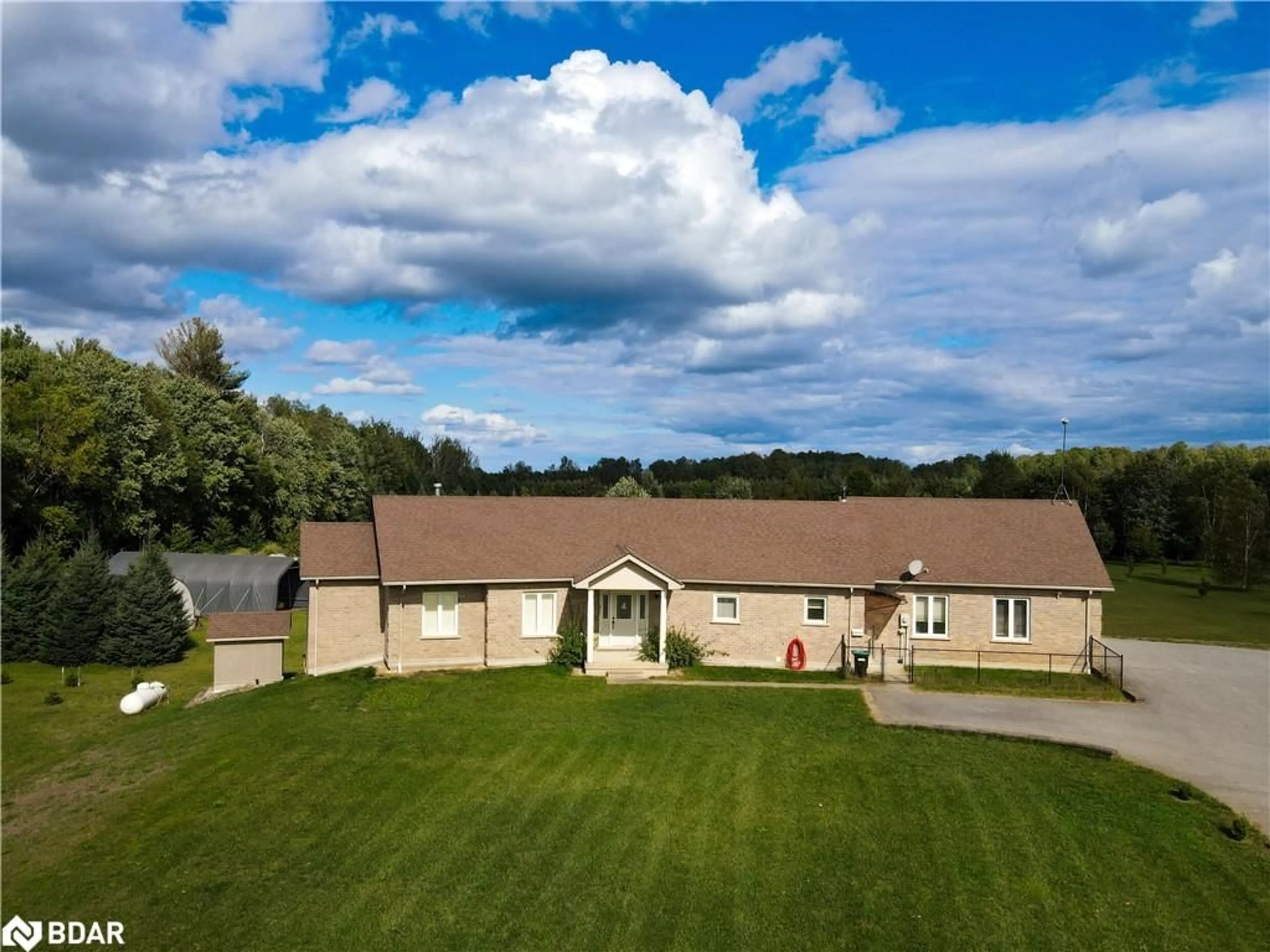 A pic from outside/outdoor area/front of a property/back of a property/a pic from drone, unknown for 3175 Sideroad 3/4 Sunnidale, New Lowell Ontario L0M 1N0