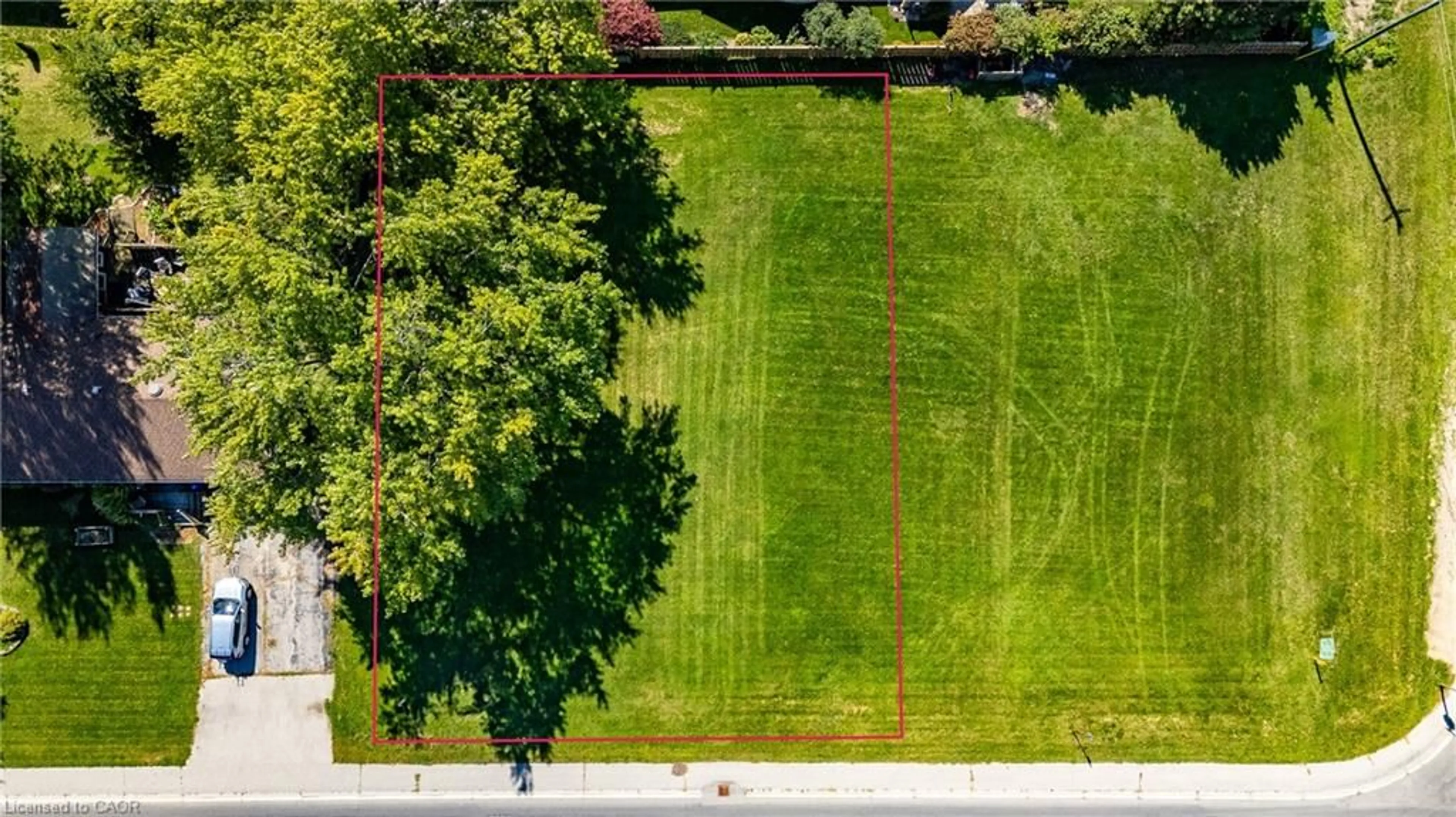 A pic from outside/outdoor area/front of a property/back of a property/a pic from drone, unknown for 1179 Bay St, Port Rowan Ontario N0E 1M0