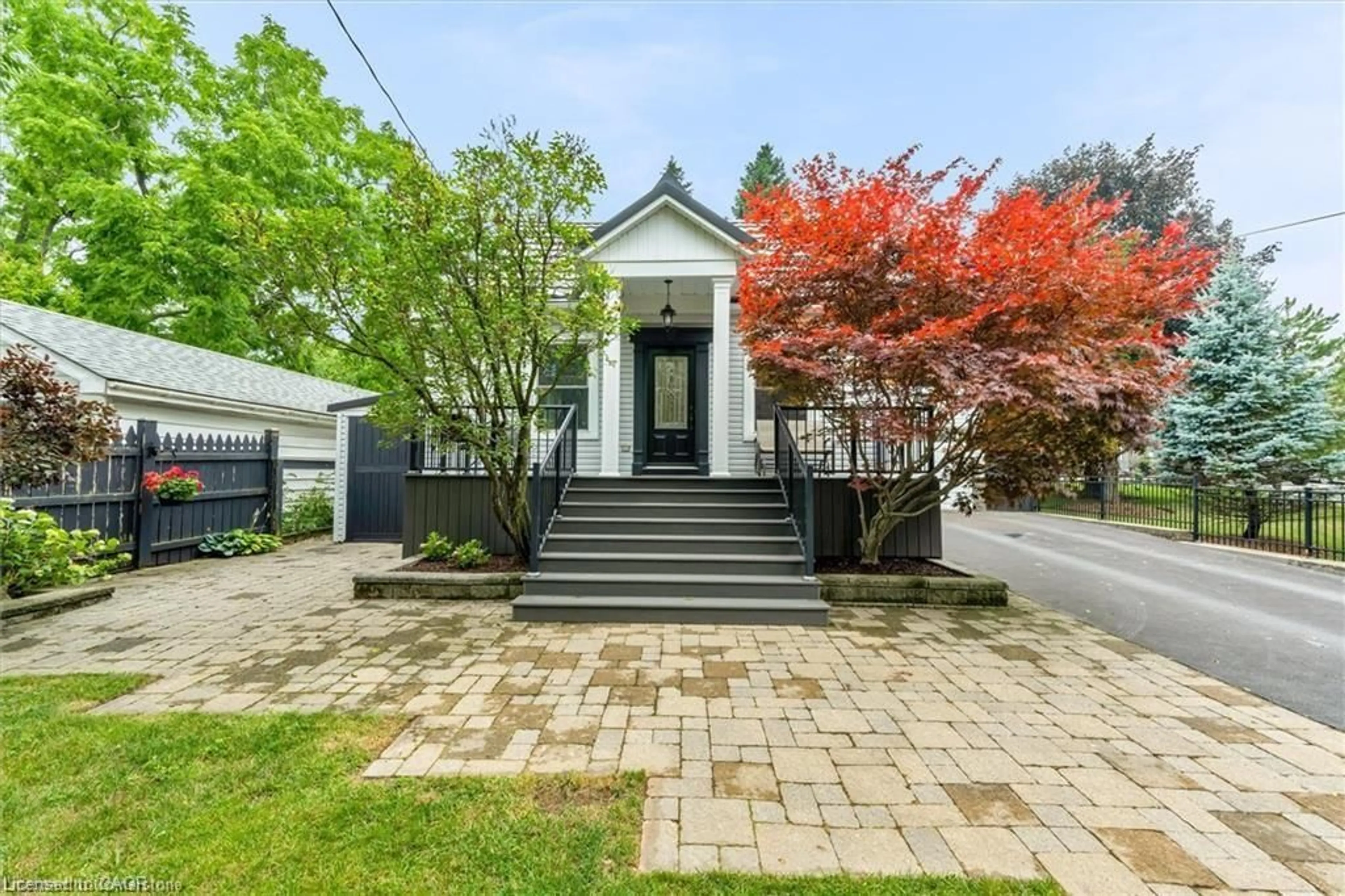 Unknown for 150 Old Guelph Rd, Dundas Ontario L9H 5Y2