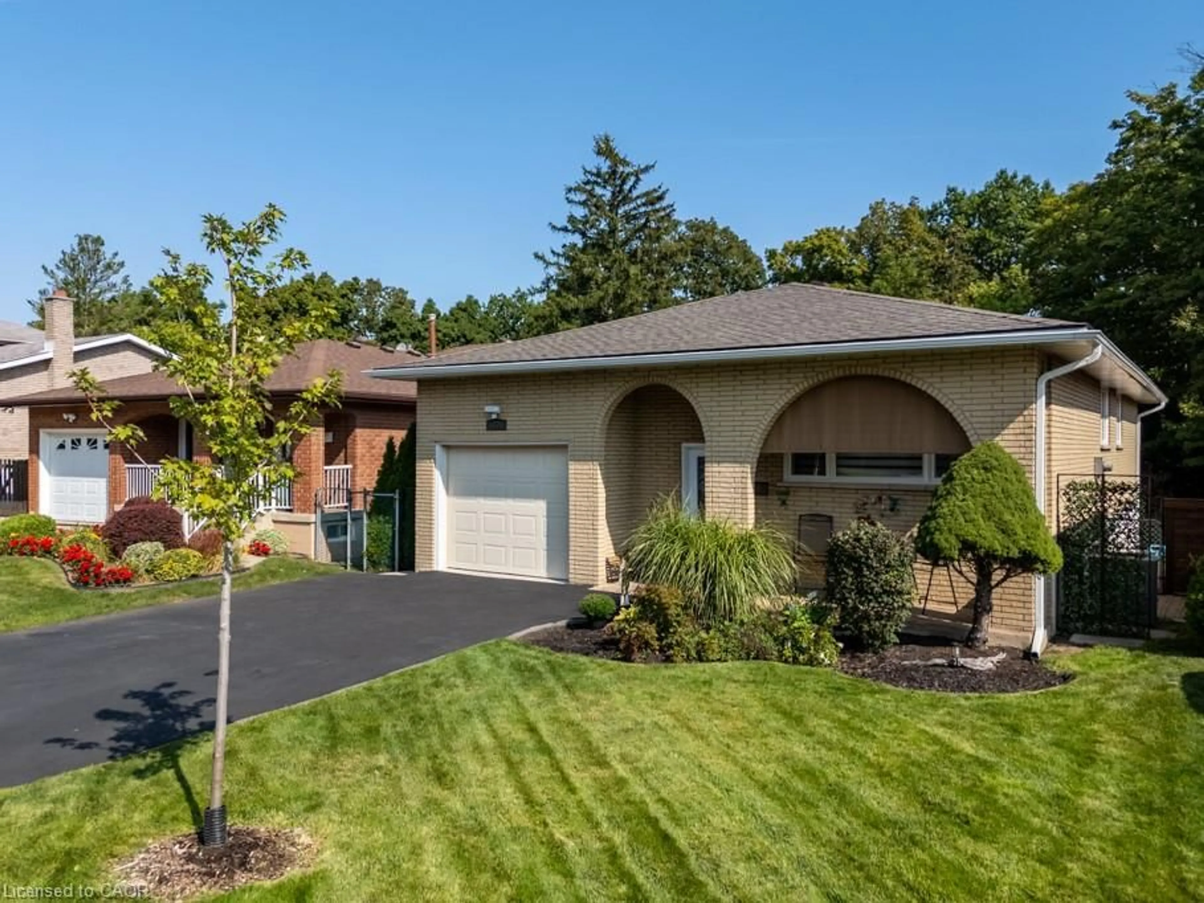 Unknown for 33 Pinard St, Hamilton Ontario L8K 6G8
