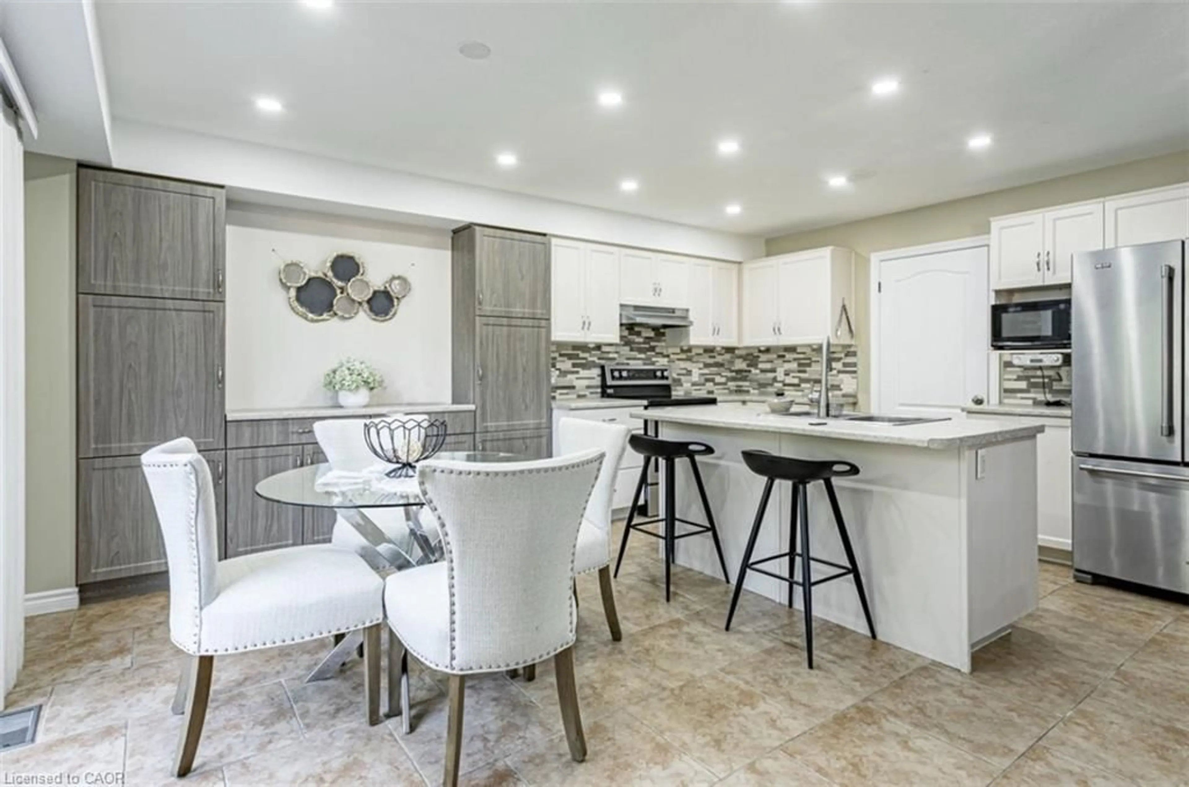 Open concept kitchen, ceramic/tile floor for 13 Ridgewood Court, Woodstock Ontario N4T 0E5