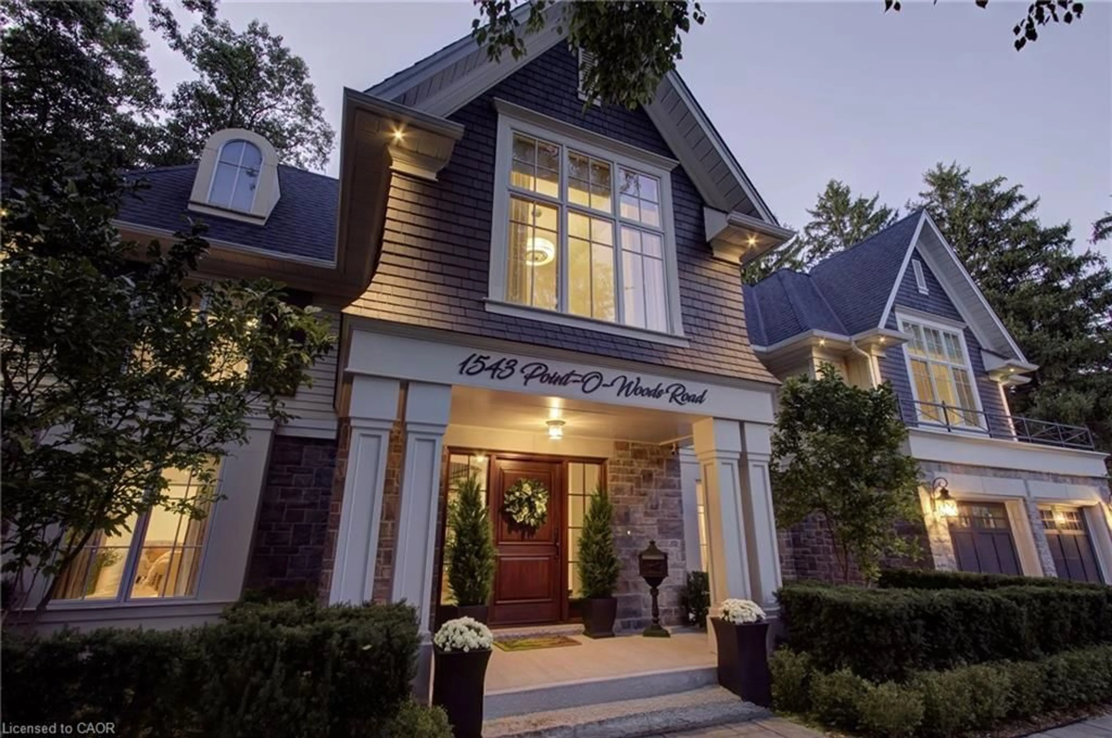 Home with brick exterior material, street for 1543 Point-O-Woods Rd, Mississauga Ontario L5G 2X6